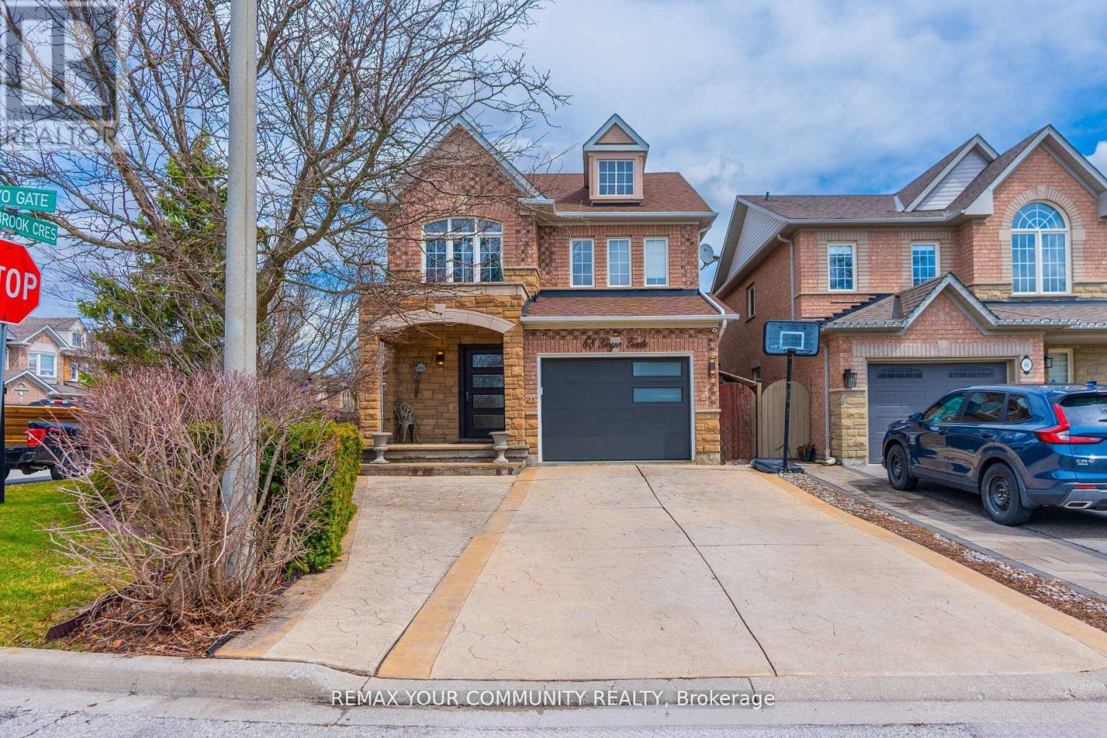 68 Goyo Gate, Vaughan, Ontario  L6A 3T3 - Photo 2 - N13105608