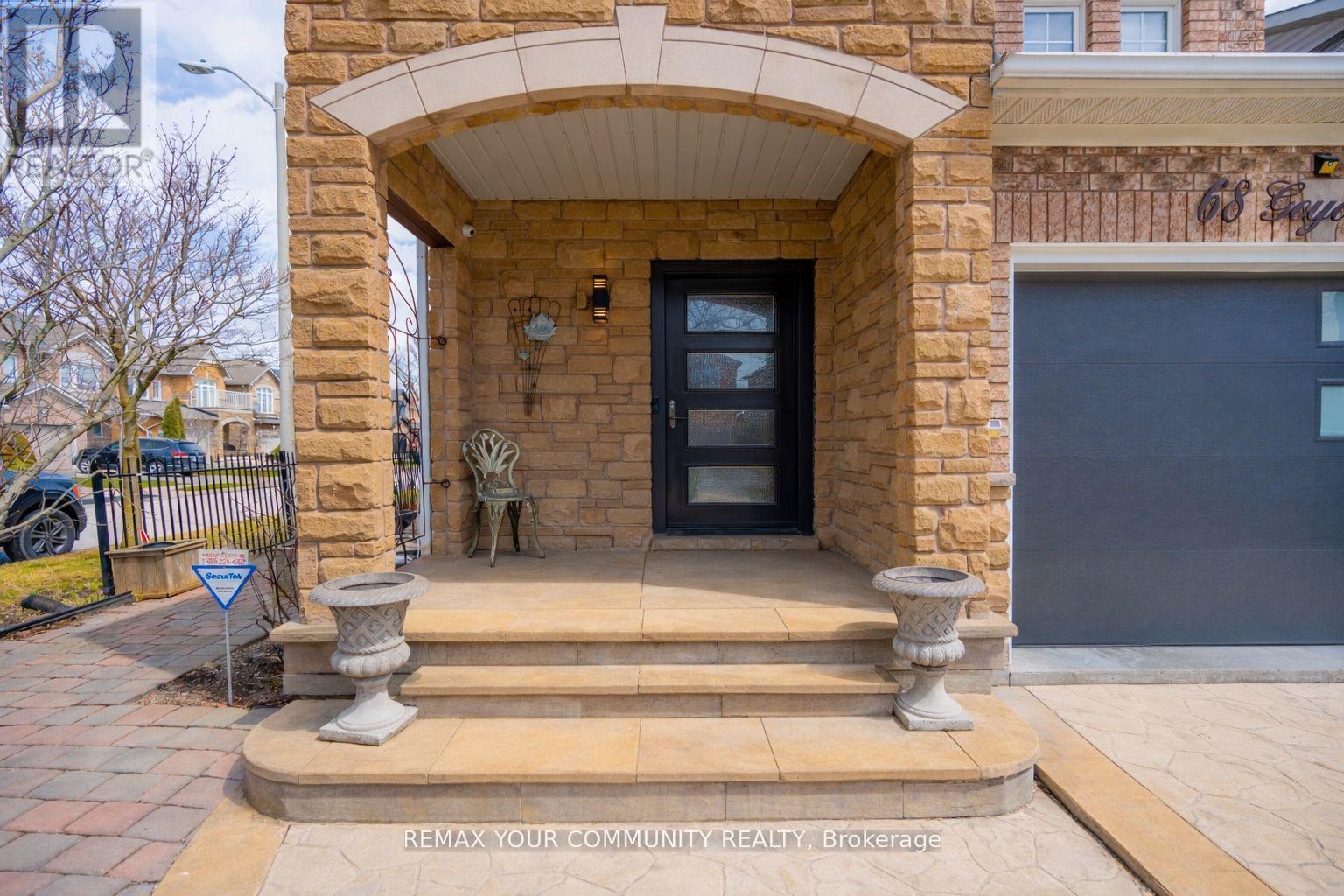 68 Goyo Gate, Vaughan, Ontario  L6A 3T3 - Photo 3 - N13105608
