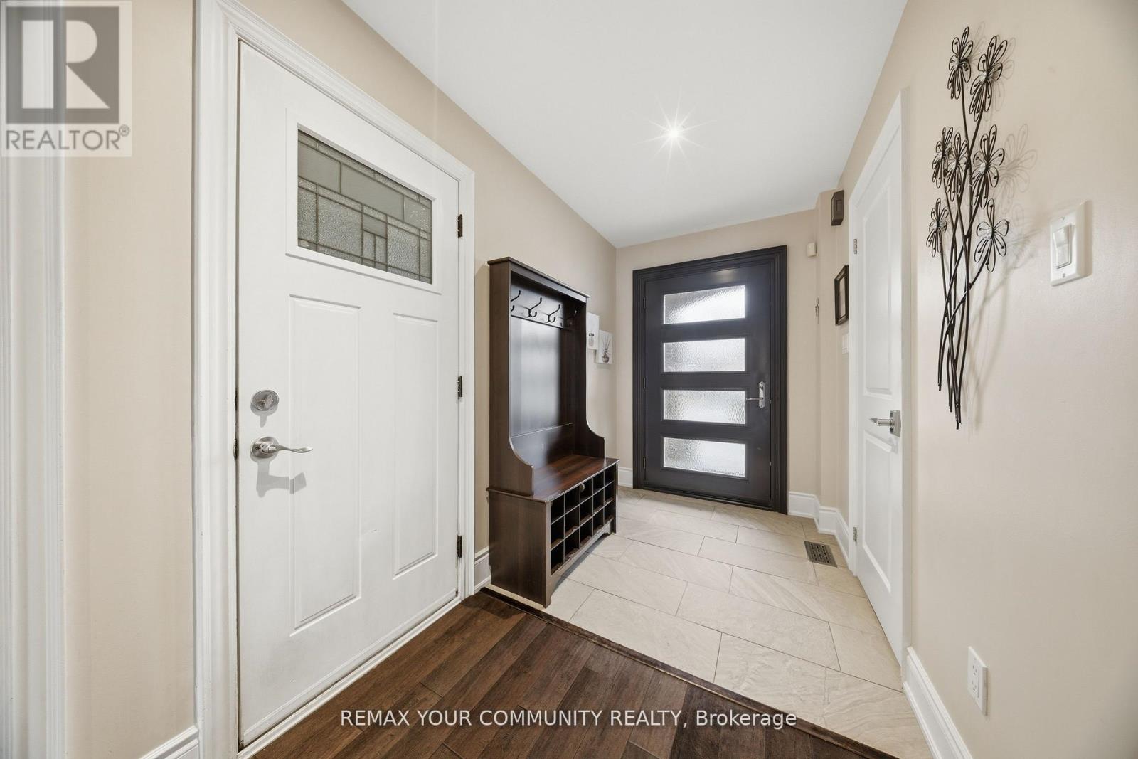 68 Goyo Gate, Vaughan, Ontario  L6A 3T3 - Photo 5 - N13105608