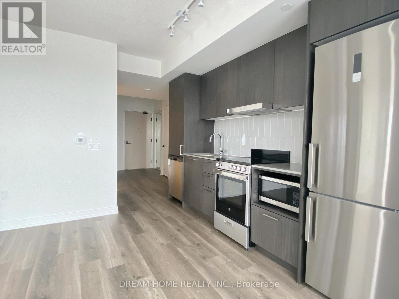 2711 - 195 Commerce Street, Vaughan (Vaughan Corporate Centre), Ontario  L4K 0P9 - Photo 2 - N13105680