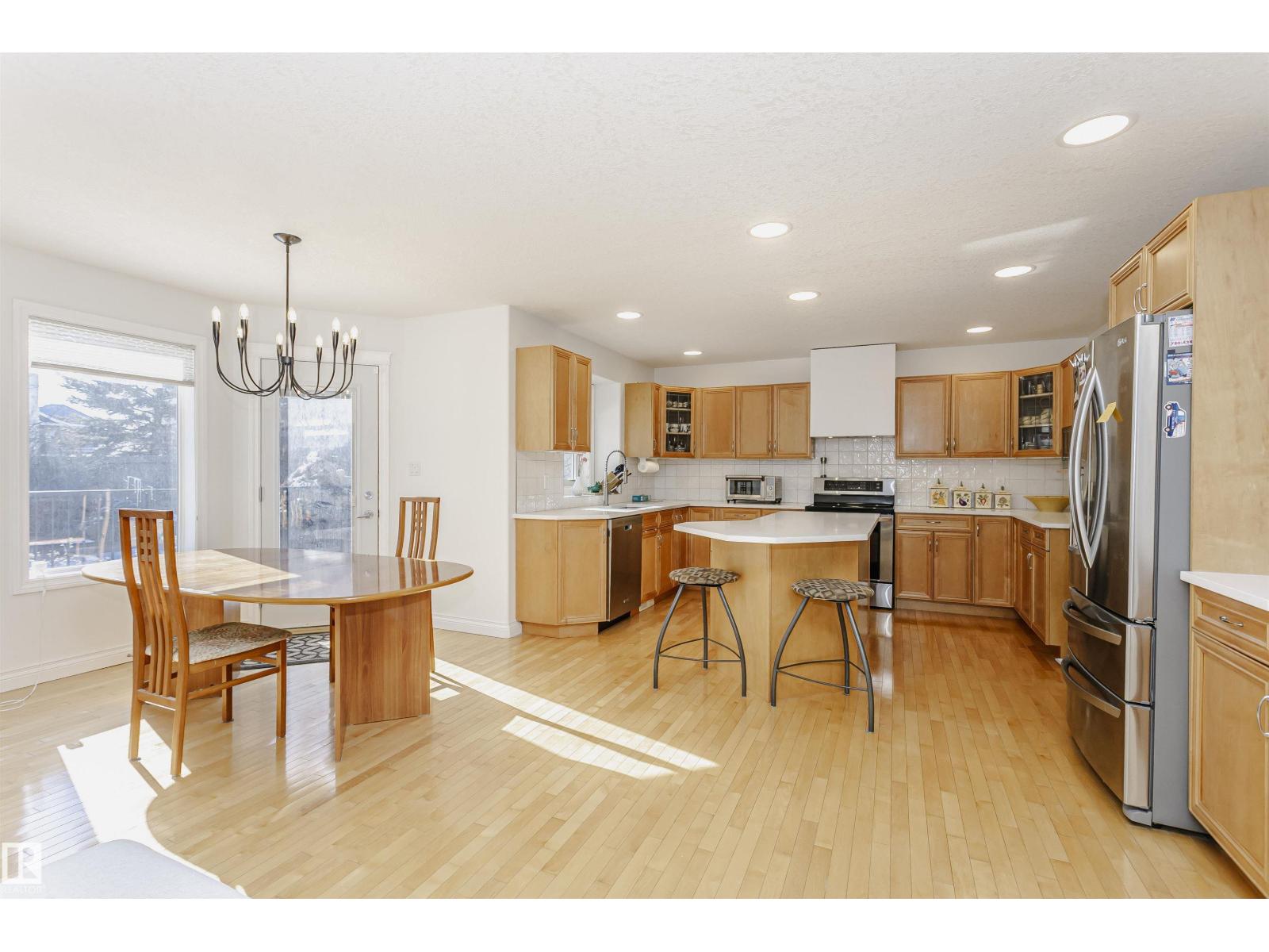 1009 Twin Brooks Co Nw, Edmonton, Alberta  T6J 7G5 - Photo 7 - E4486709