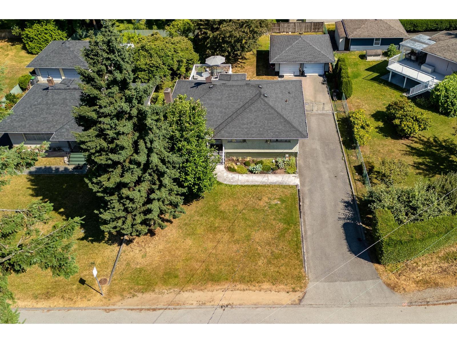 13759 111 Avenue, Surrey, British Columbia  V3R 2C1 - Photo 4 - R3120341