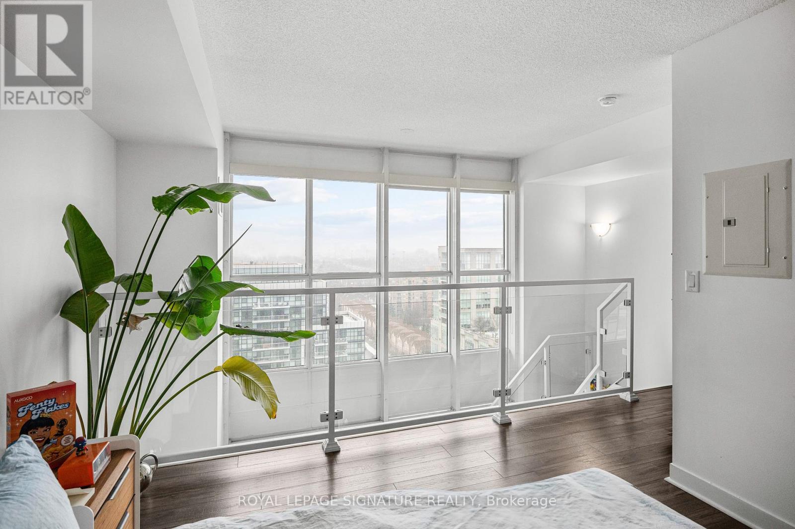 1511 - 155 Legion Road N, Toronto, Ontario  M8Y 0A7 - Photo 11 - W13105502