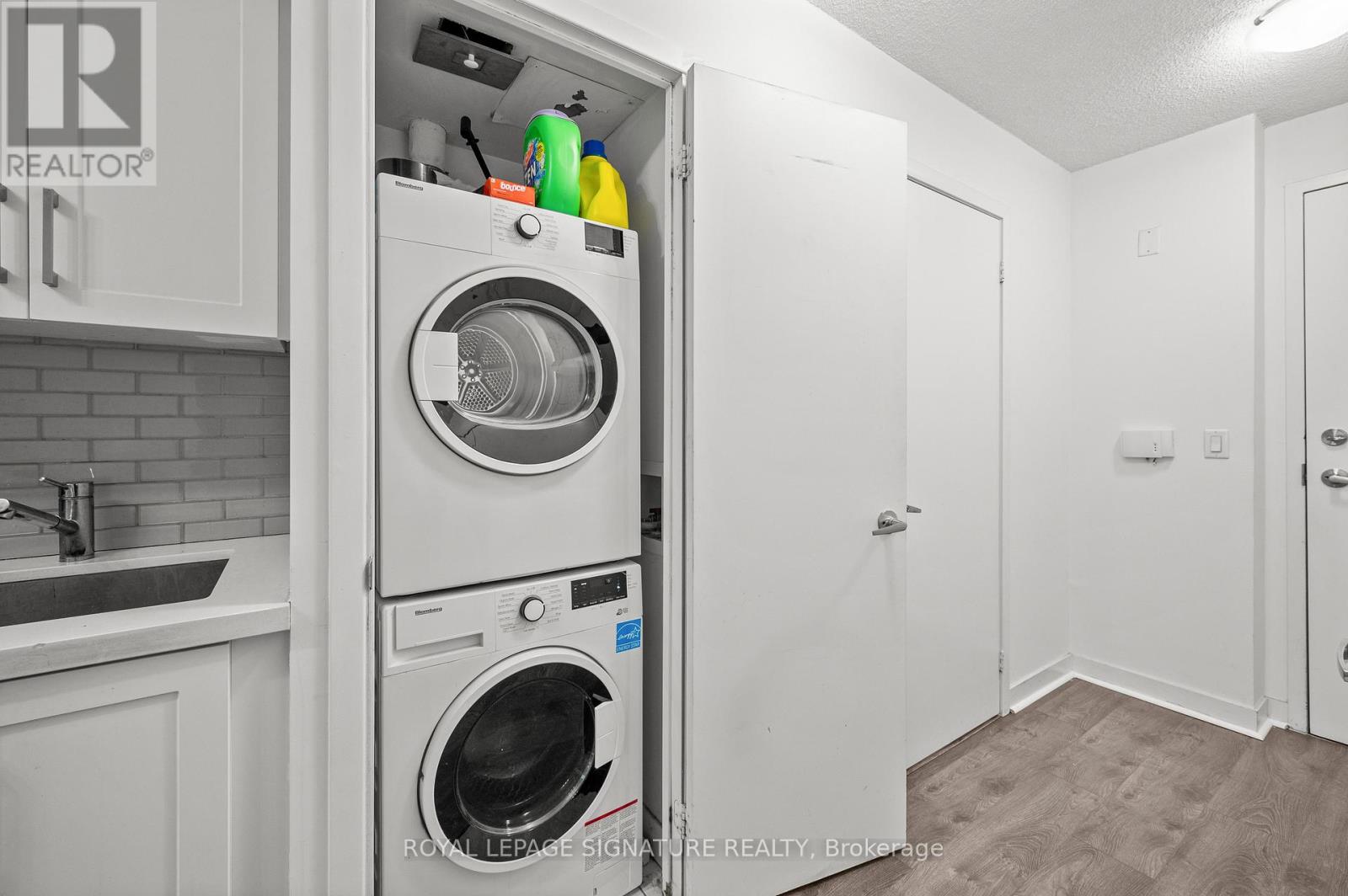 1511 - 155 Legion Road N, Toronto, Ontario  M8Y 0A7 - Photo 19 - W13105502