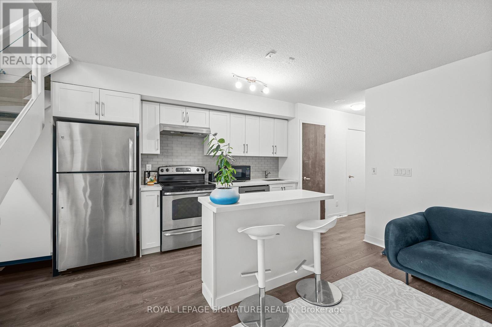 1511 - 155 Legion Road N, Toronto, Ontario  M8Y 0A7 - Photo 6 - W13105502