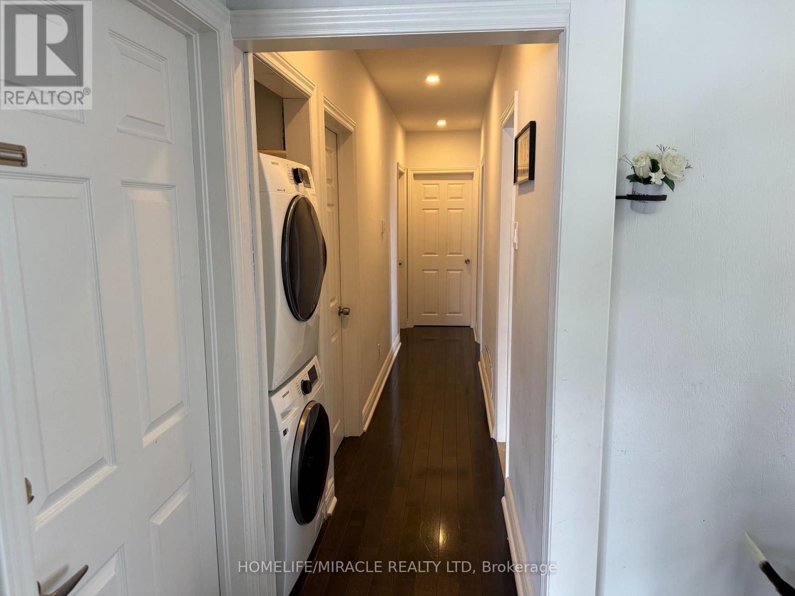 84 Shendale Drive, Toronto, Ontario  M9W 2B5 - Photo 2 - W13105522