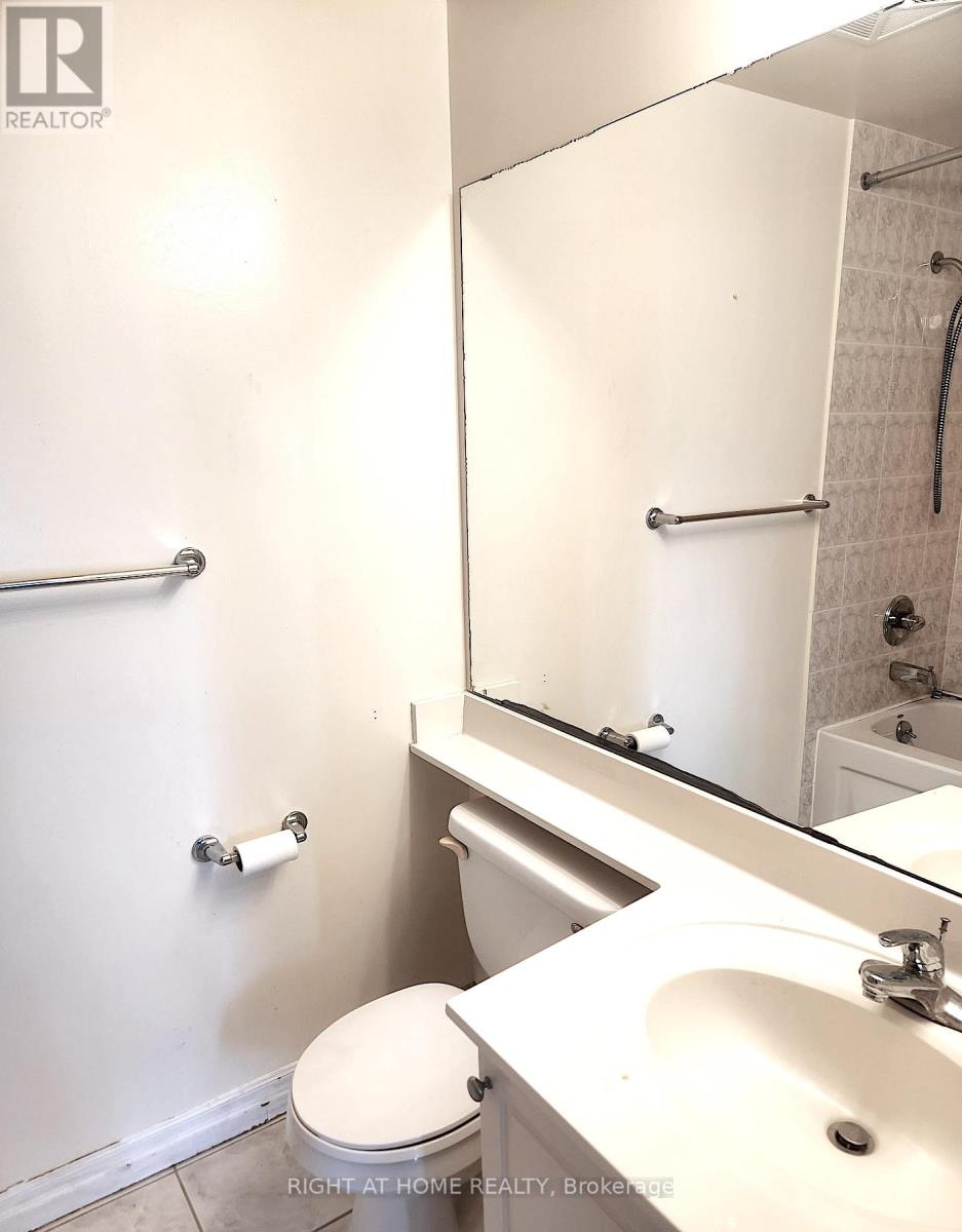 2902 - 220 Burnhamthorpe Road W, Mississauga, Ontario  L5B 4N4 - Photo 10 - W13105554