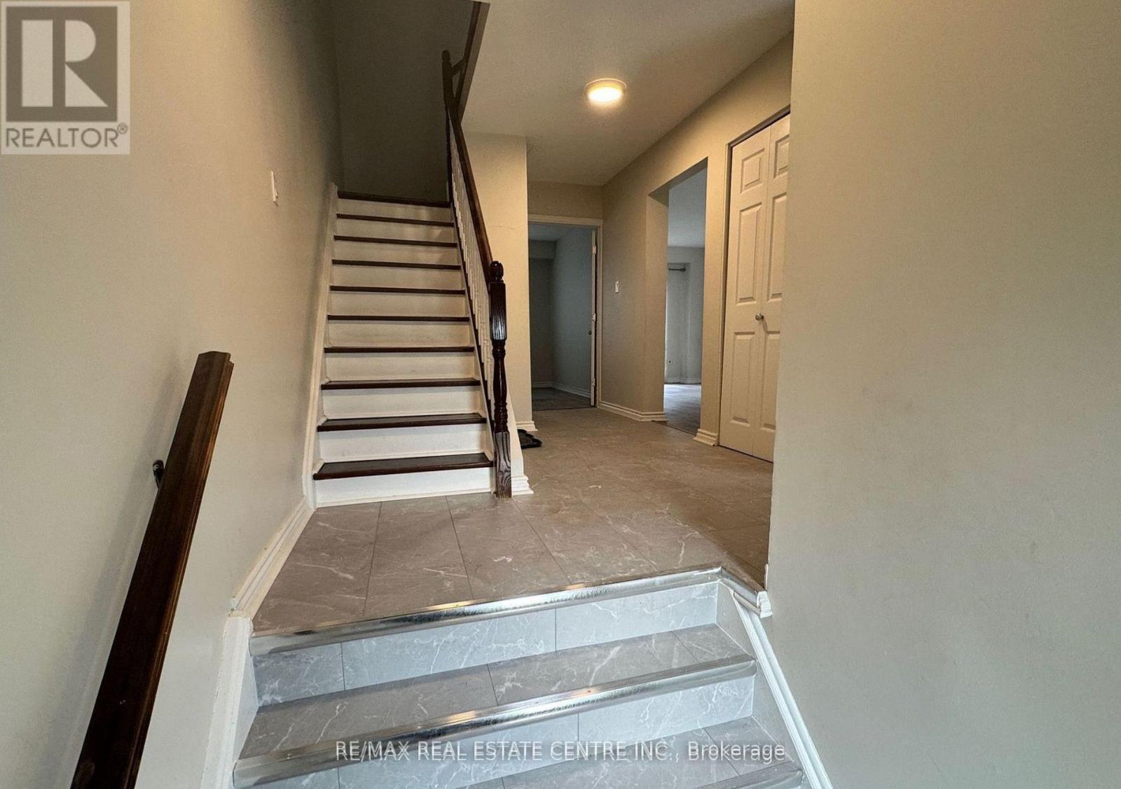 44 - 5536 Montevideo Road, Mississauga, Ontario  L5N 2P4 - Photo 4 - W13105574