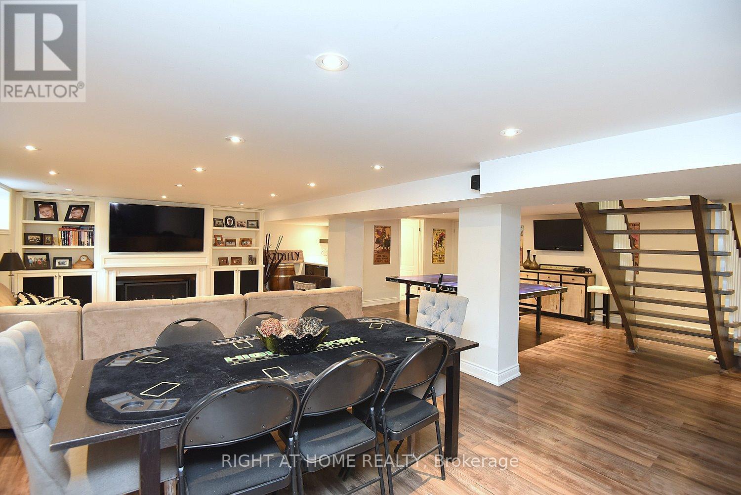 724 Courtland Place, Burlington, Ontario  L7R 2M6 - Photo 34 - W13105596