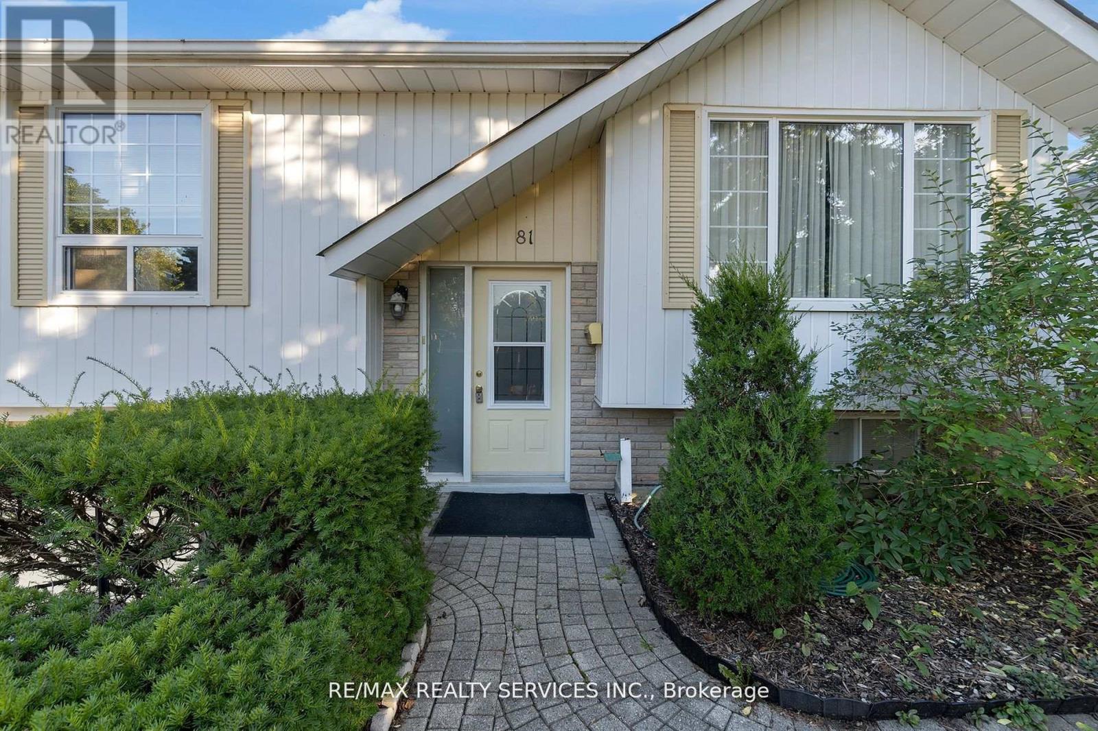 81 Glenforest Road, Brampton, Ontario  L6S 1L8 - Photo 3 - W13105598