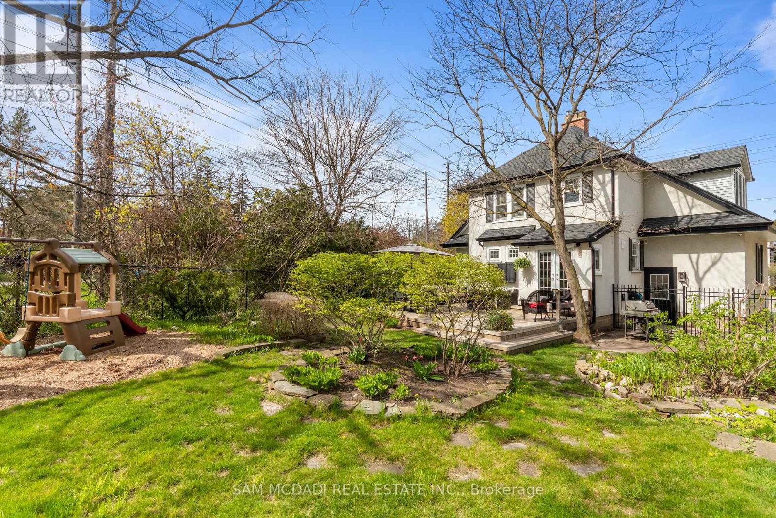 1296 Clarkson Road N, Mississauga, Ontario  L5J 2W3 - Photo 3 - W13105660