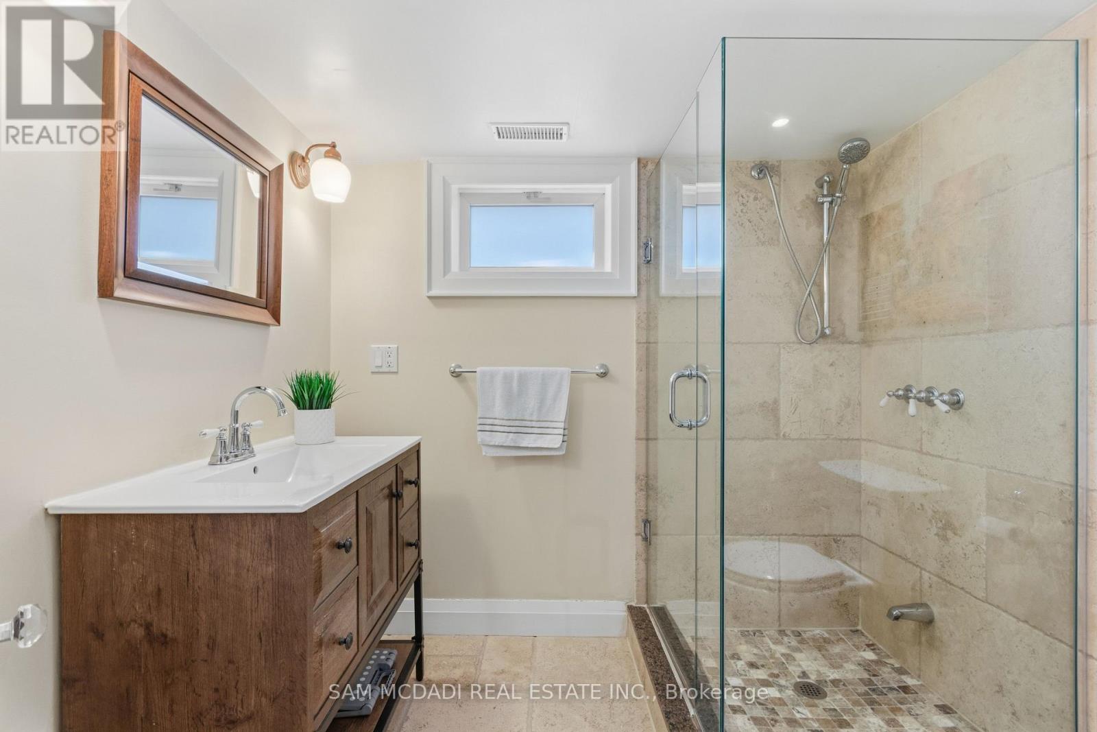 1296 Clarkson Road N, Mississauga, Ontario  L5J 2W3 - Photo 39 - W13105660