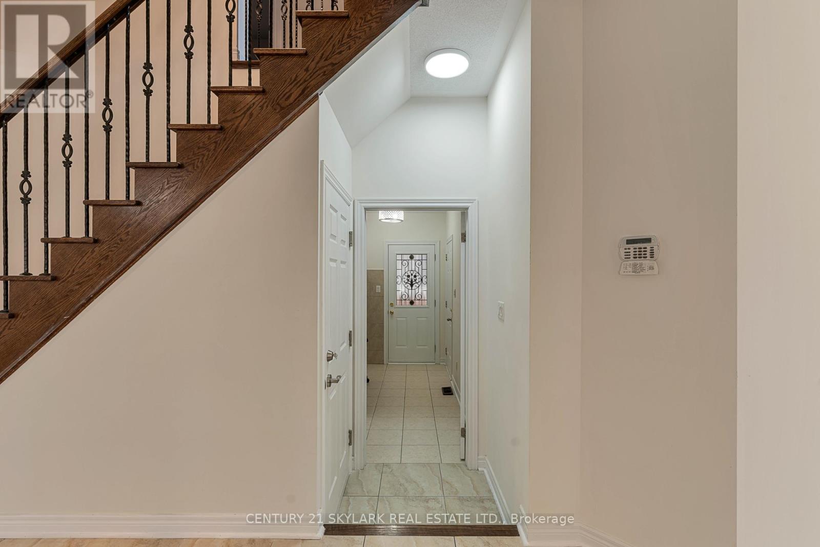 94 Bayhampton Drive, Brampton, Ontario  L6P 3A9 - Photo 10 - W13105664