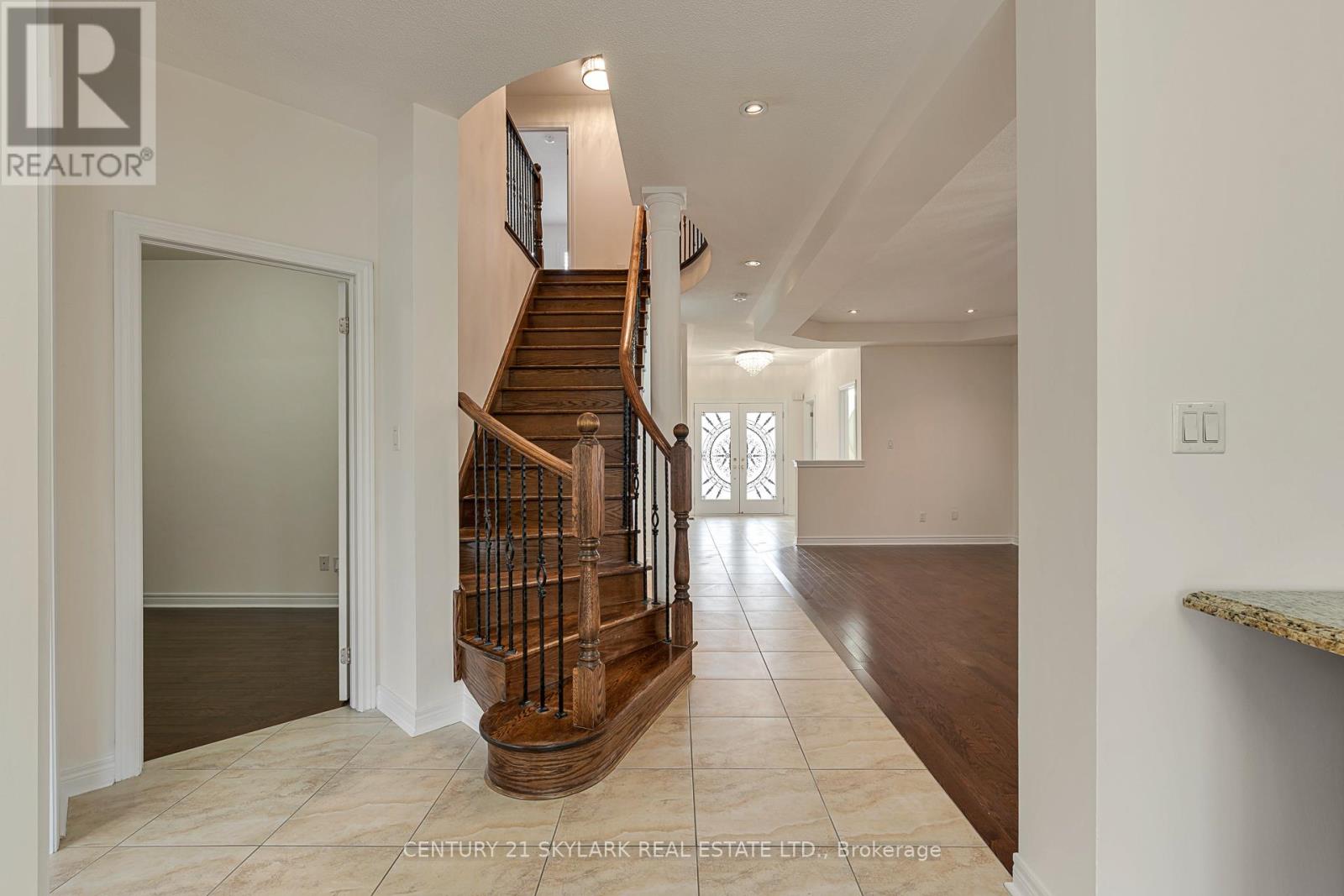 94 Bayhampton Drive, Brampton, Ontario  L6P 3A9 - Photo 12 - W13105664