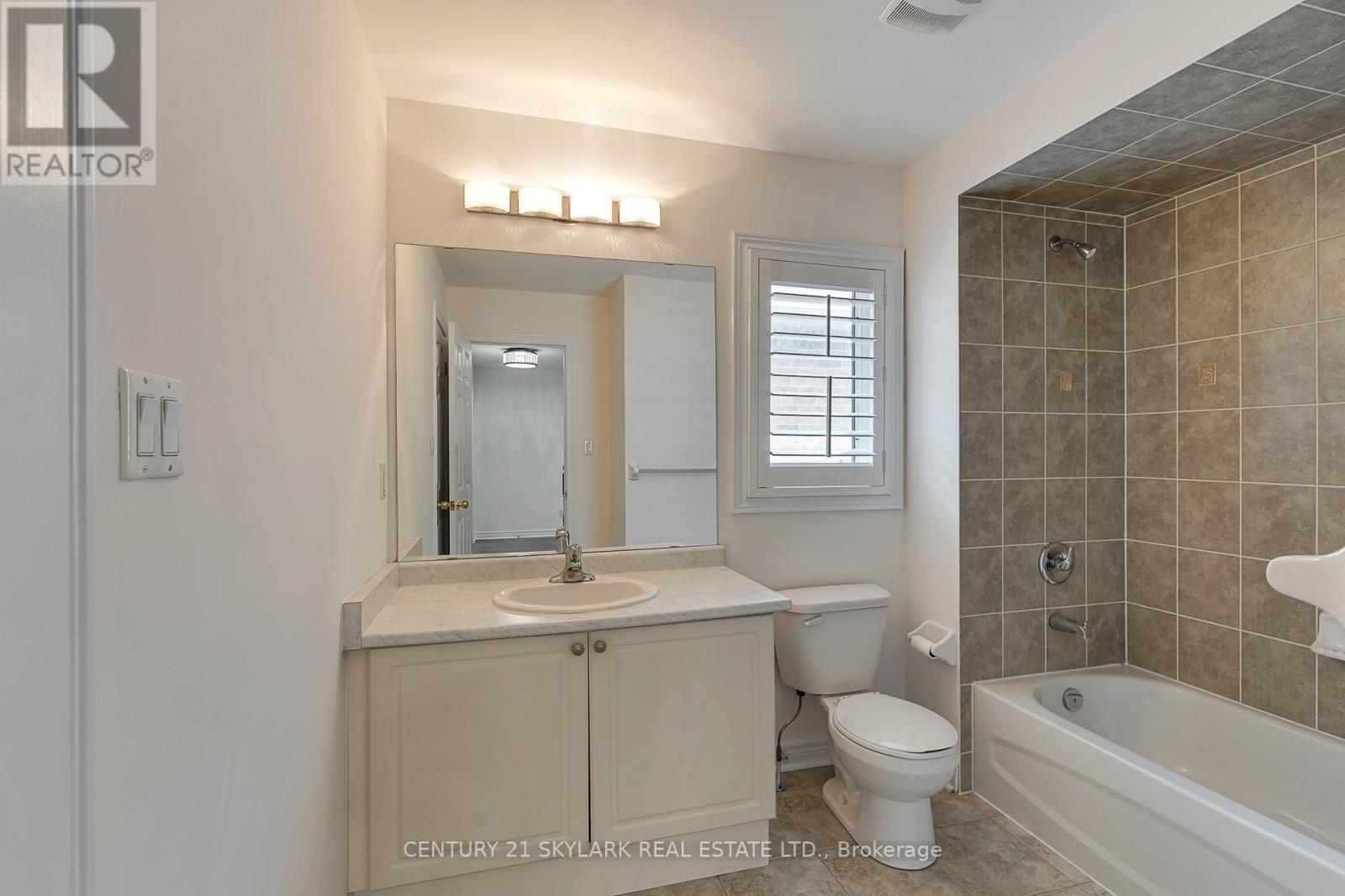 94 Bayhampton Drive, Brampton, Ontario  L6P 3A9 - Photo 18 - W13105664