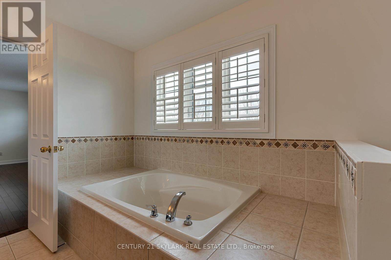 94 Bayhampton Drive, Brampton, Ontario  L6P 3A9 - Photo 25 - W13105664