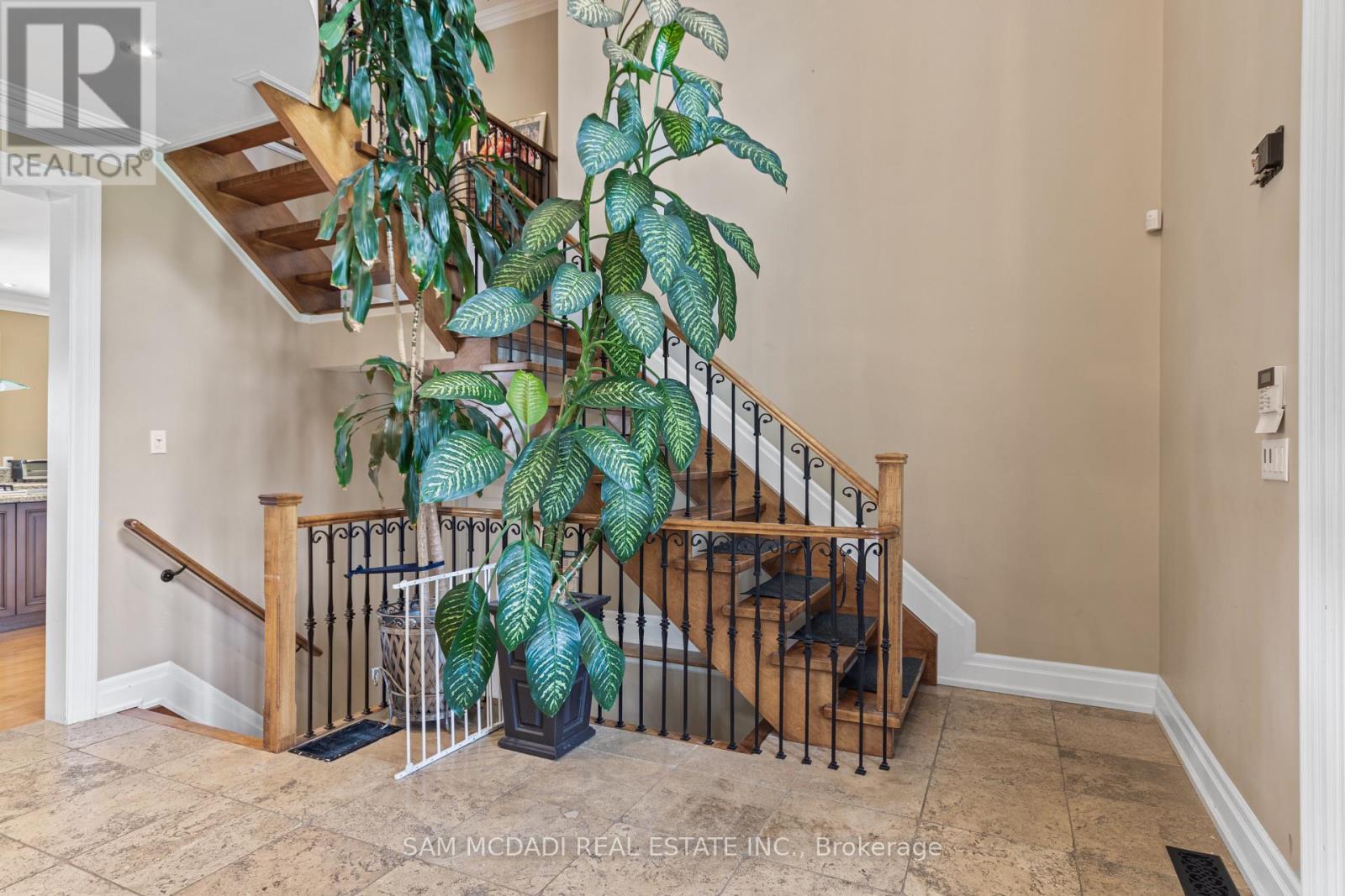 1486 Orchard Haven Ridge, Mississauga, Ontario  L5E 2S5 - Photo 15 - W13105666