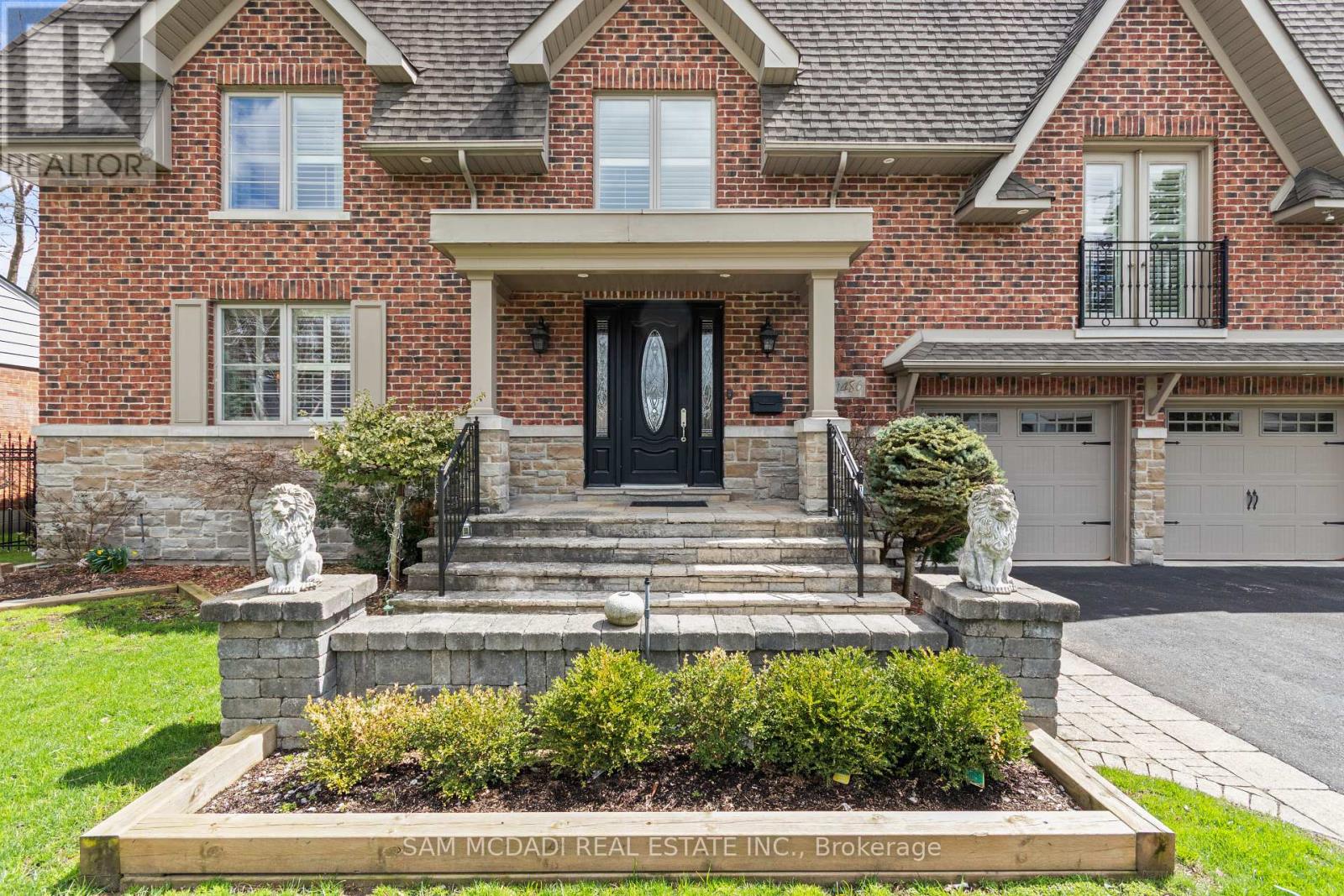 1486 Orchard Haven Ridge, Mississauga, Ontario  L5E 2S5 - Photo 3 - W13105666