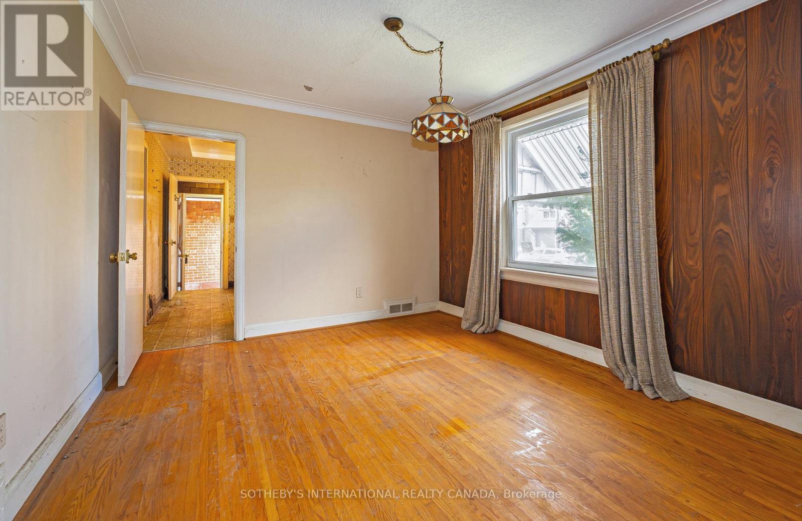 47 Grenview Boulevard S, Toronto, Ontario  M8Y 3R9 - Photo 15 - W13093226
