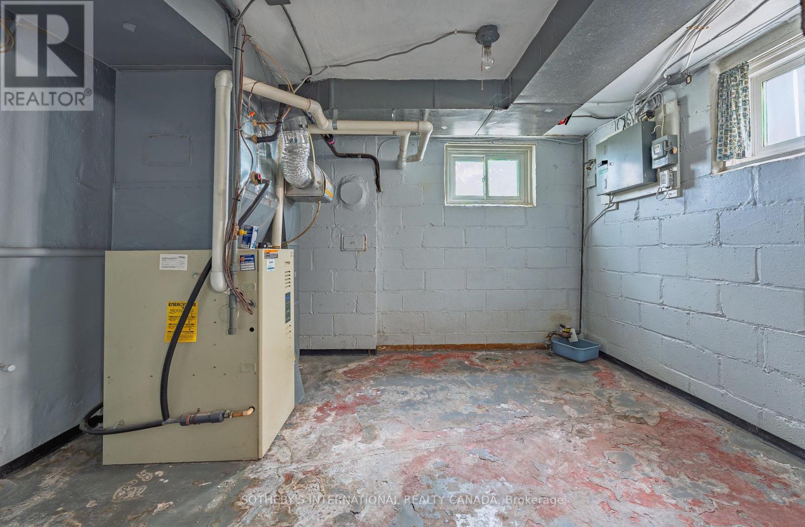 47 Grenview Boulevard S, Toronto, Ontario  M8Y 3R9 - Photo 28 - W13093226