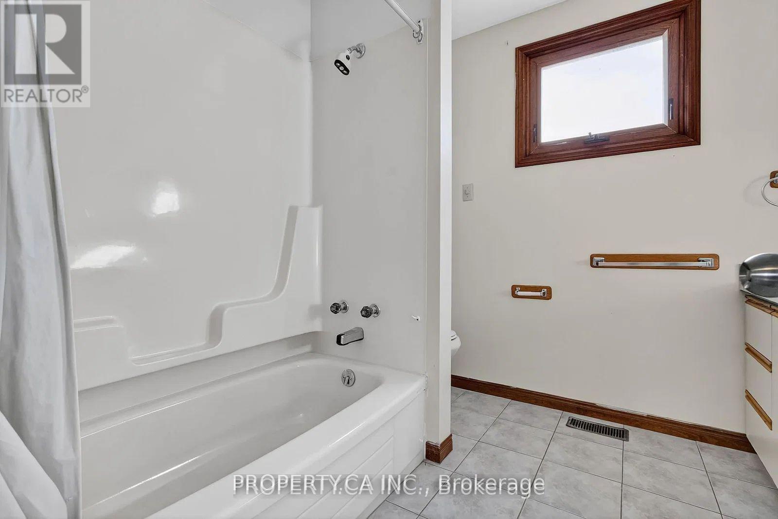 194 Merritt Avenue, Chatham-Kent, Ontario  N7M 5Y4 - Photo 18 - X12938634