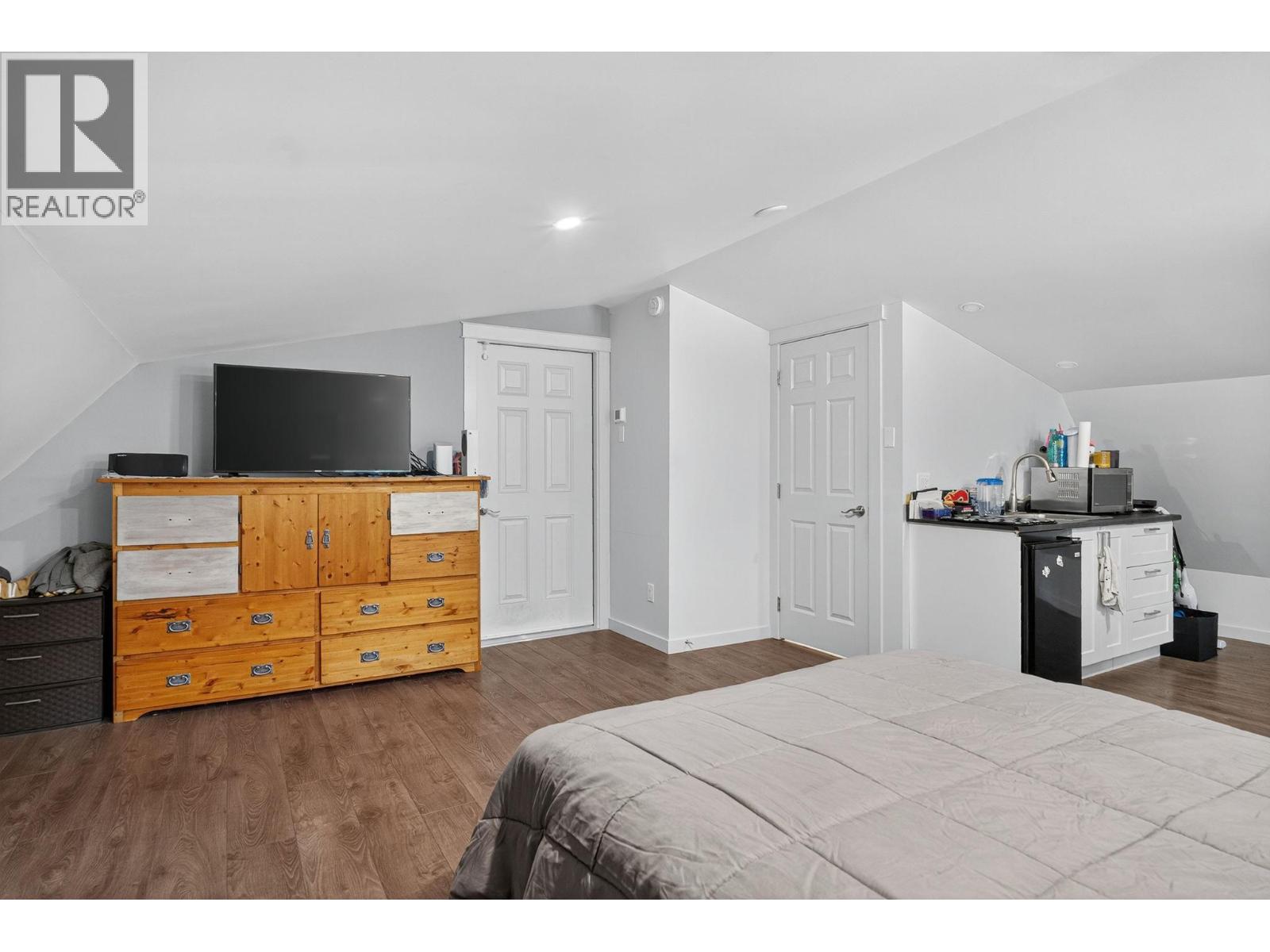 3920 Mowitch Court, Kelowna, British Columbia  V1W 4E6 - Photo 82 - 10386376