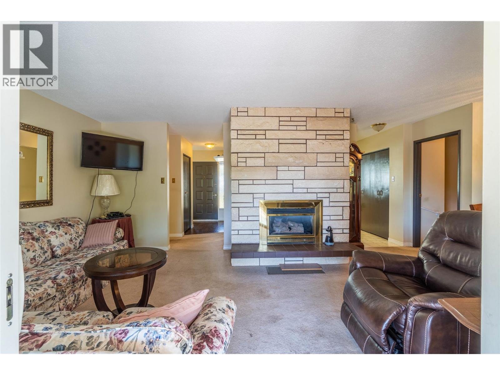 925 Sicamore Drive, Kamloops, British Columbia  V2B 8B7 - Photo 5 - 10386141