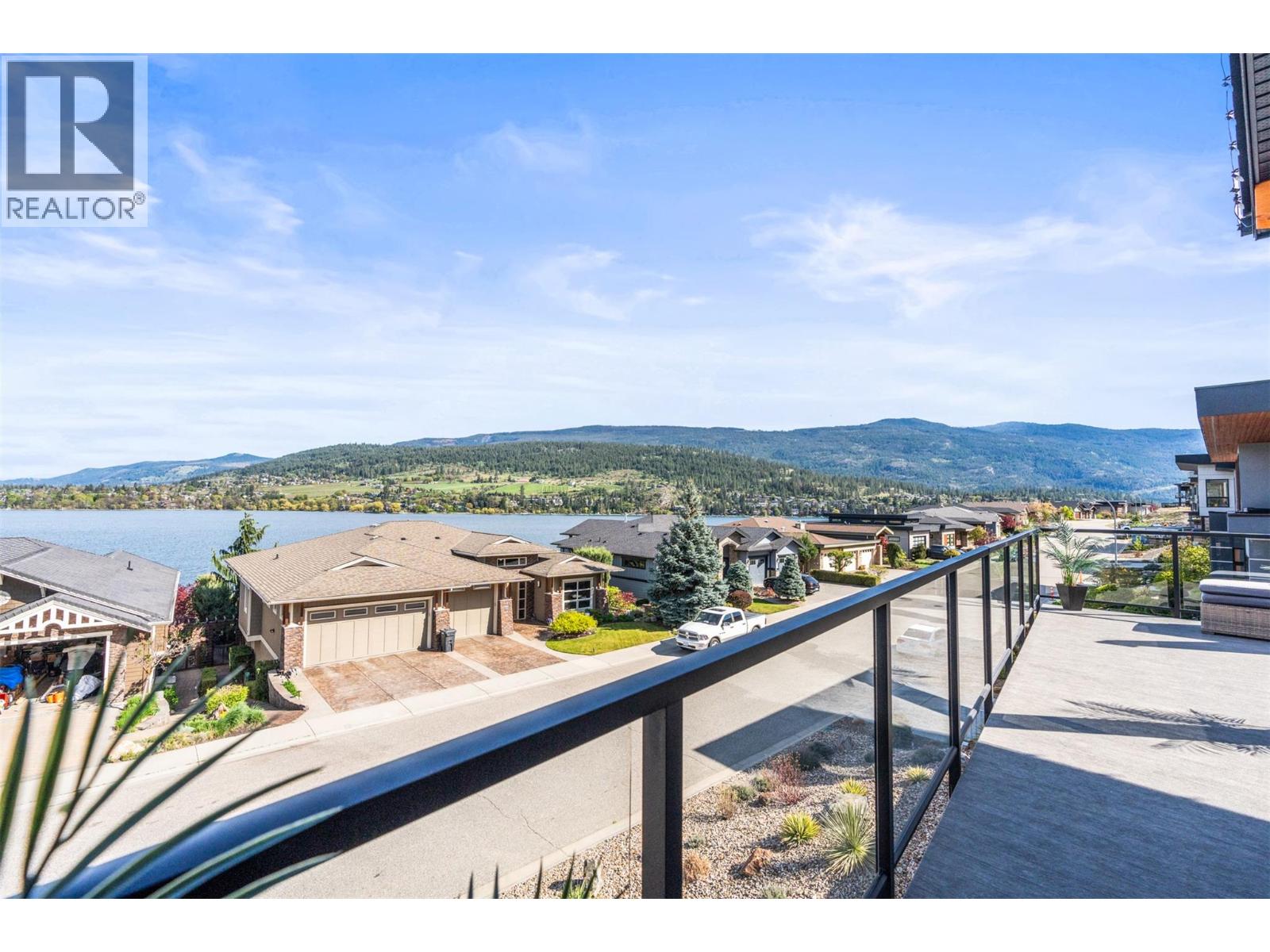 7938 Graystone Drive, Coldstream, British Columbia  V1B 4A9 - Photo 5 - 10385615