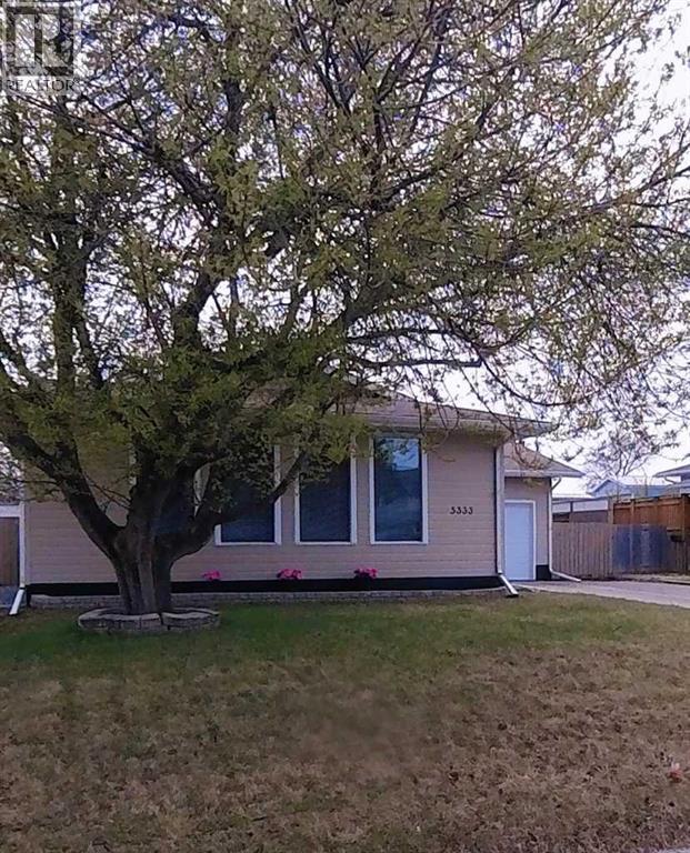 5333 57 Avenue, Rocky Mountain House, Alberta  T4T 1M7 - Photo 1 - A2289765