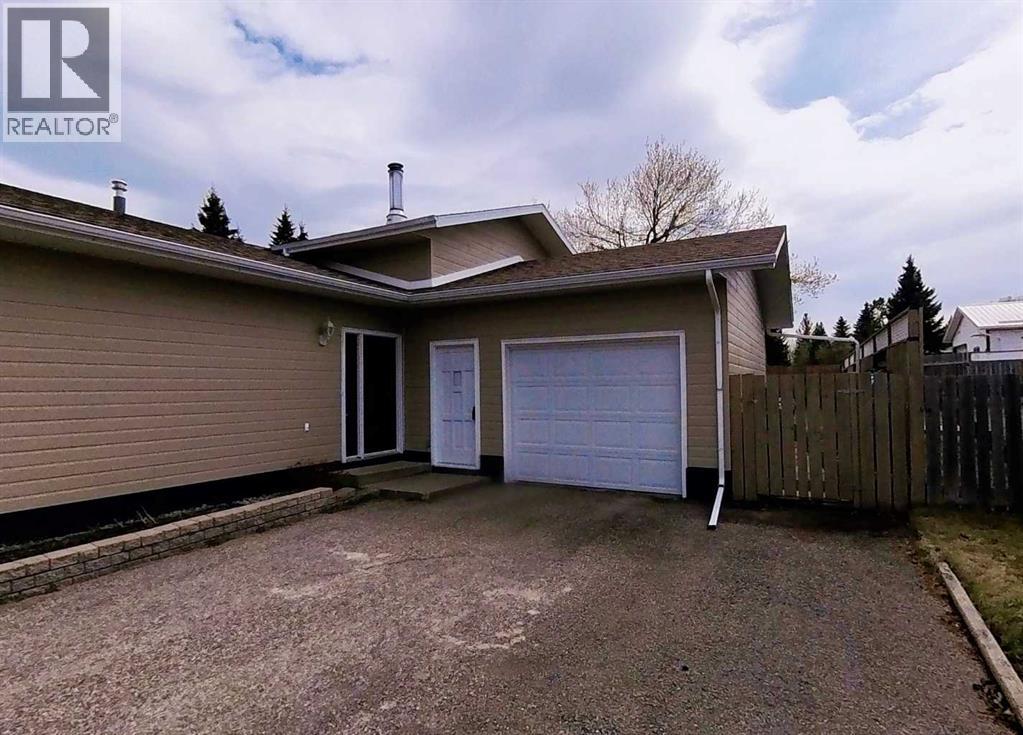 5333 57 Avenue, Rocky Mountain House, Alberta  T4T 1M7 - Photo 3 - A2289765