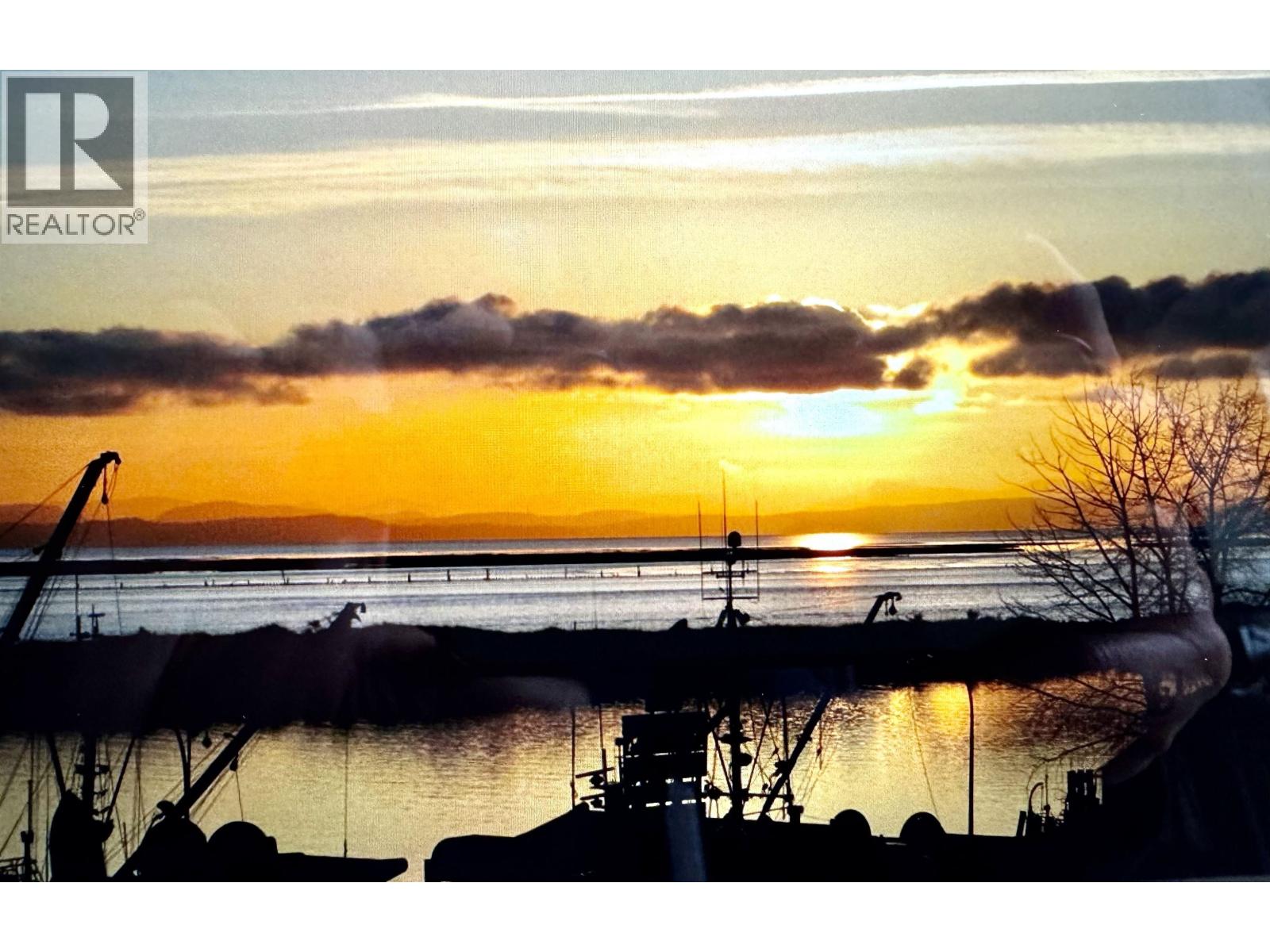 402 4111 BAYVIEW STREET, Richmond, British Columbia