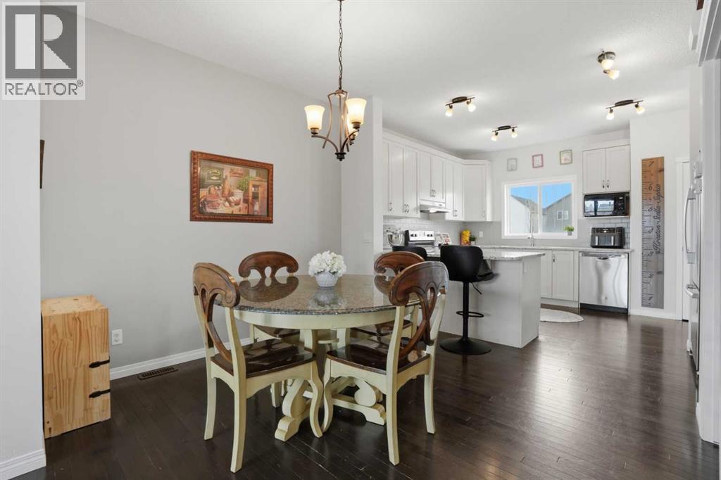 2116 Reunion Square Nw, Airdrie, Alberta  T4B 0Y9 - Photo 9 - A2307416