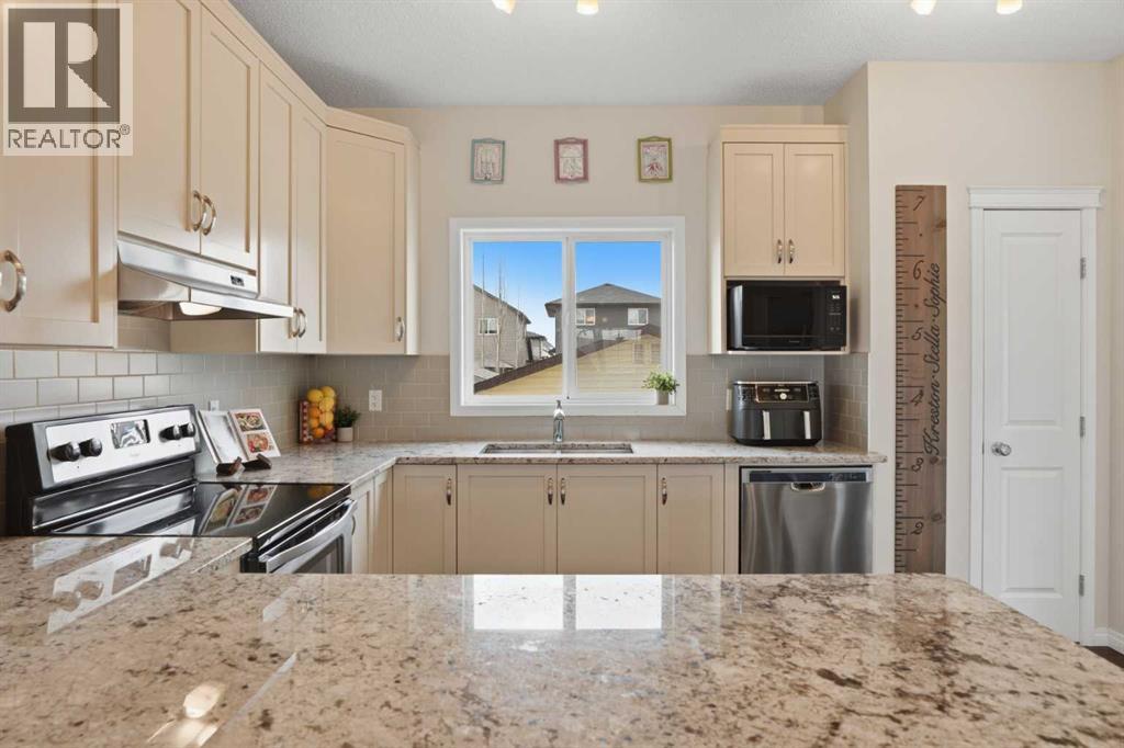 2116 Reunion Square Nw, Airdrie, Alberta  T4B 0Y9 - Photo 12 - A2307416