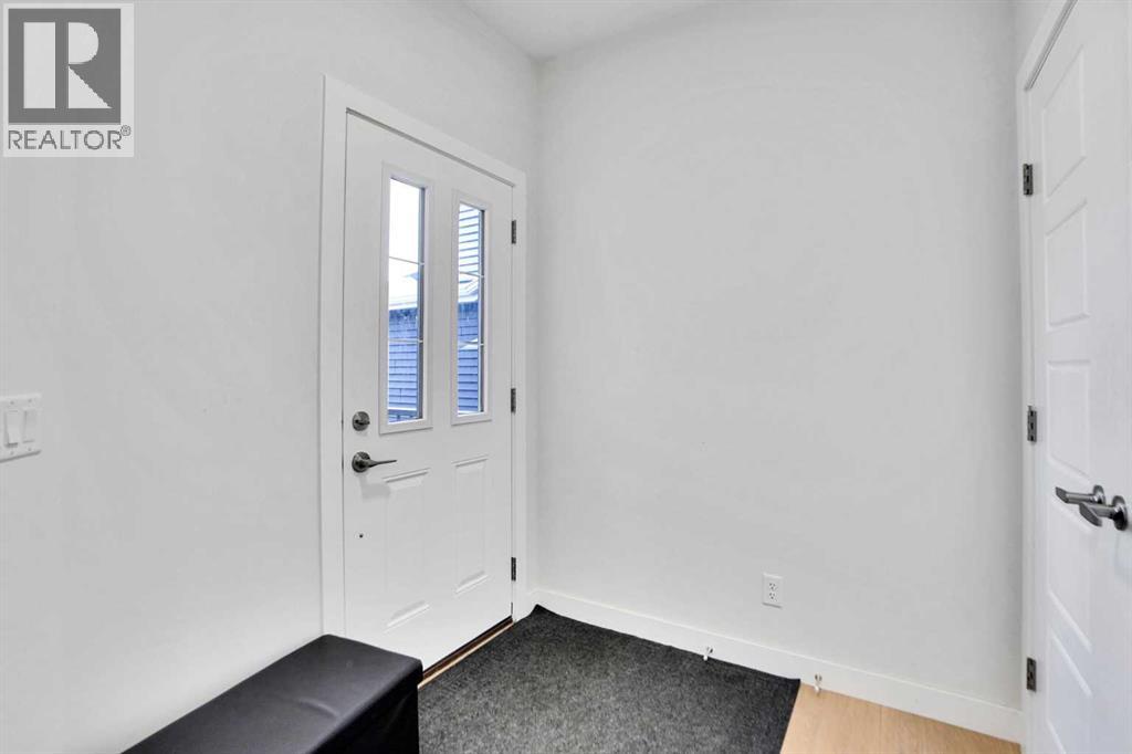 126 Hotchkiss Manor Se, Calgary, Alberta  T3S 0G1 - Photo 3 - A2309548