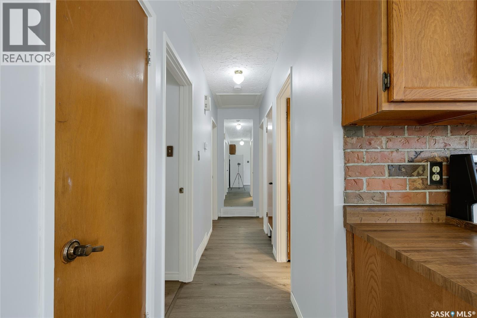 182 Hamilton Street N, Regina, Saskatchewan  S4R 2Y7 - Photo 11 - SK035473