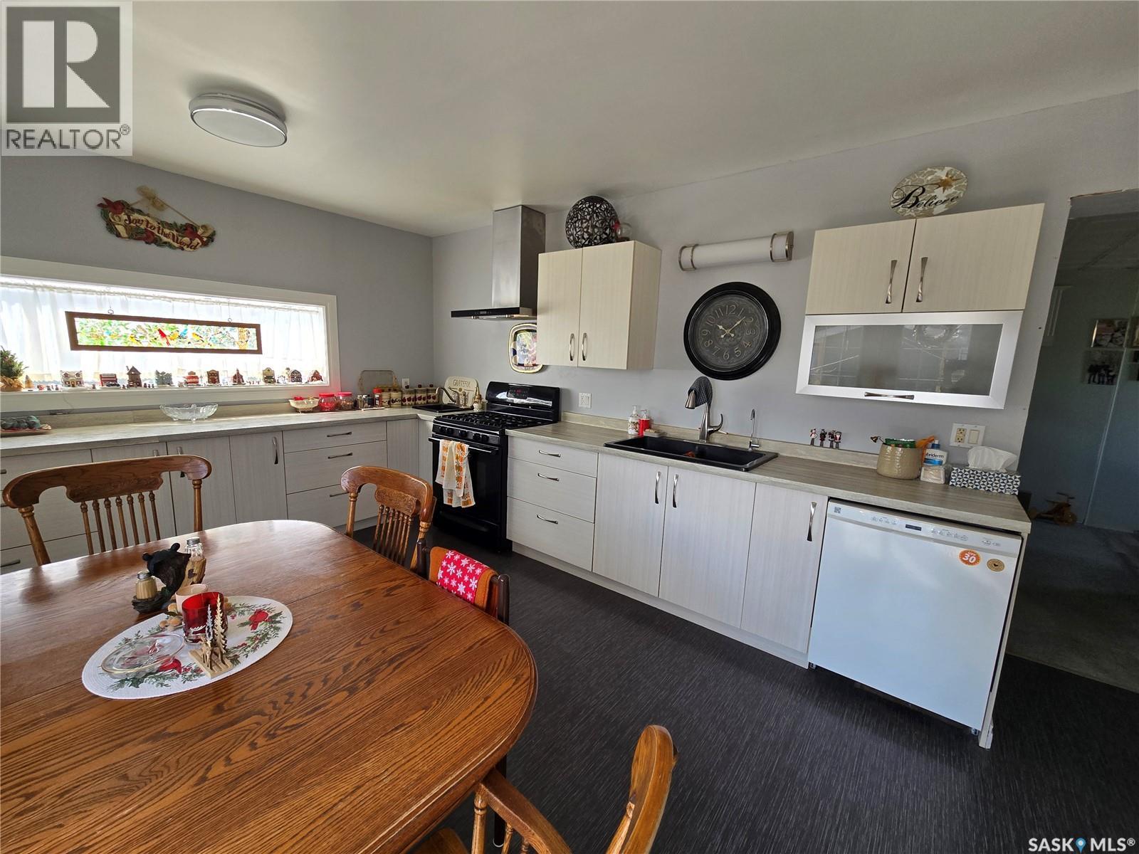 41 7th Avenue Ne, Swift Current, Saskatchewan  S9H 2N2 - Photo 7 - SK035462
