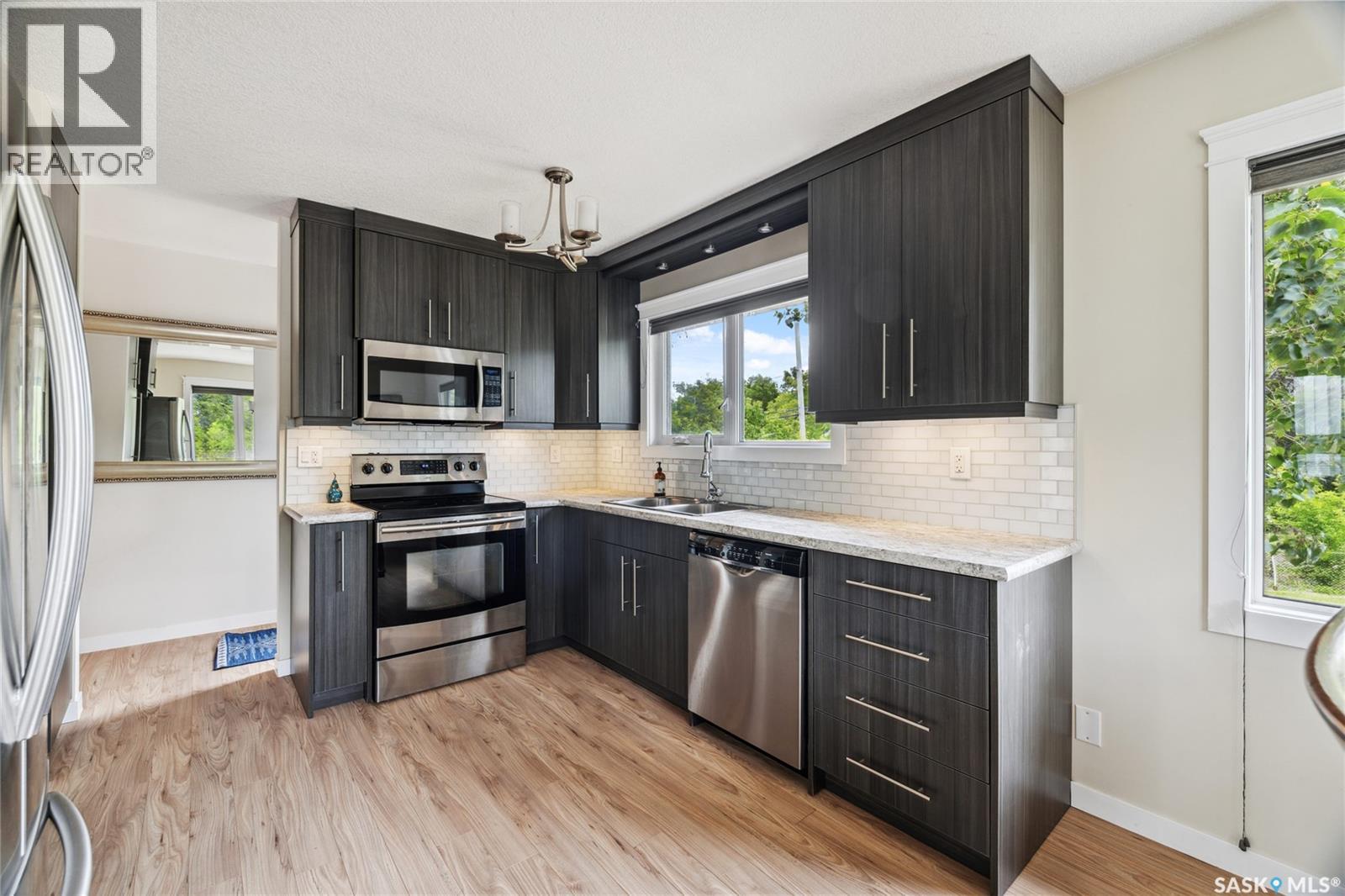 461 13th Street E, Regina Beach, Saskatchewan  S0G 4C0 - Photo 11 - SK035450
