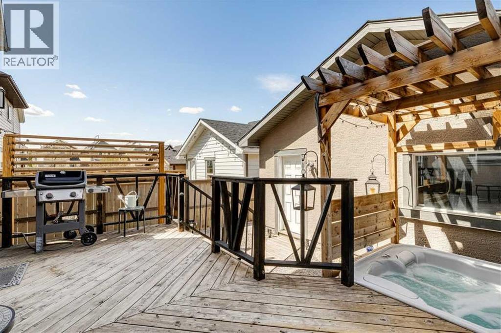 216 Mahogany Grove Se, Calgary, Alberta  T3M 1W8 - Photo 4 - A2308099