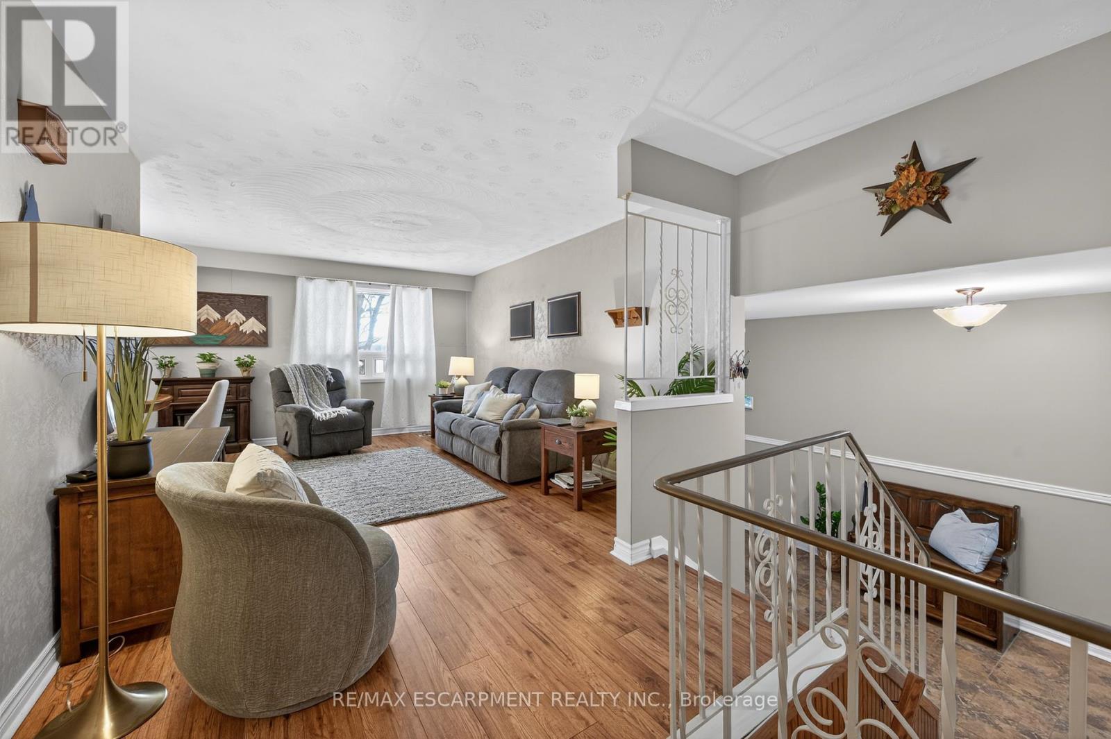 789 Rymal Road, Hamilton, Ontario  L8W 1B6 - Photo 3 - X12826948