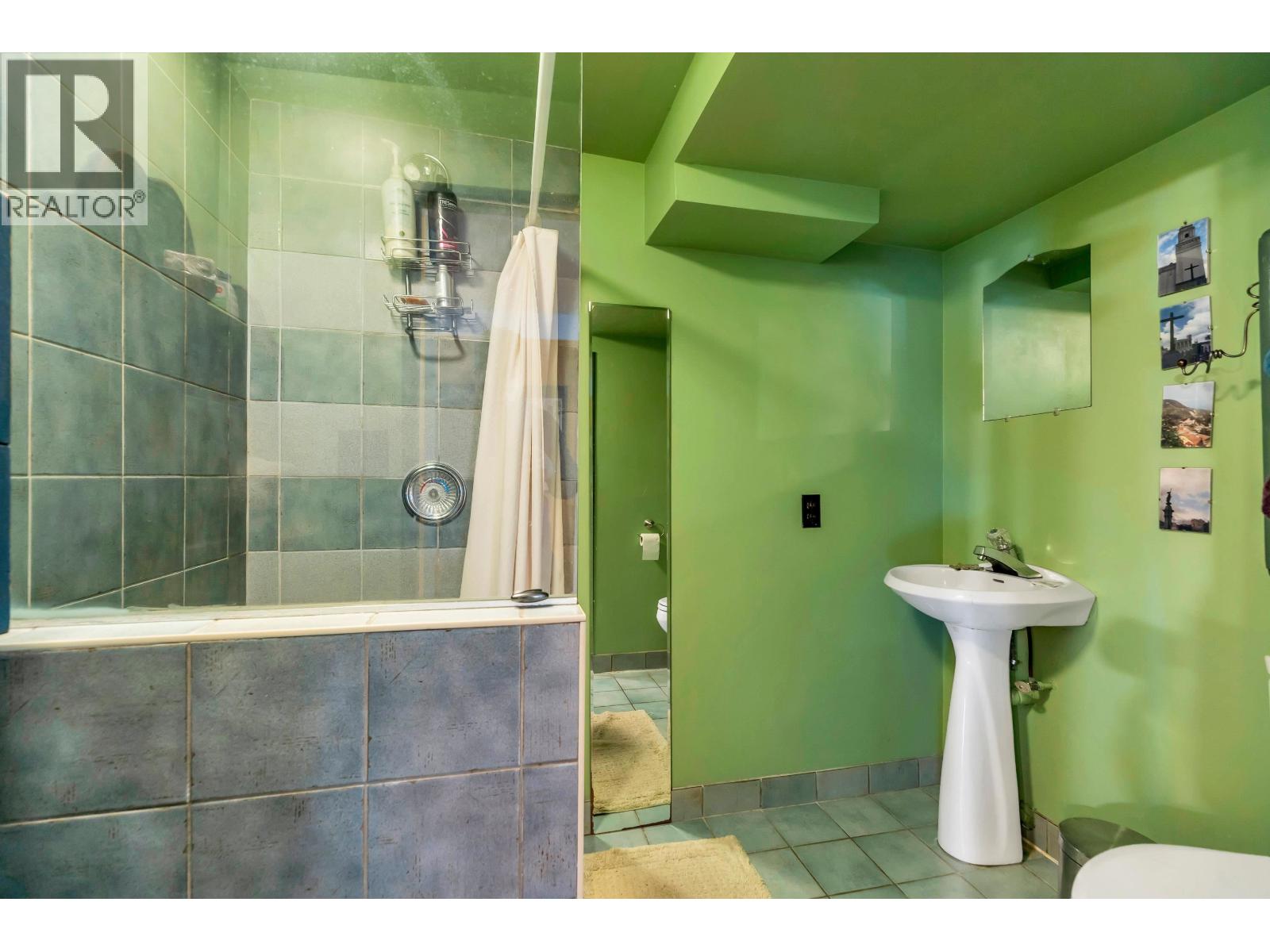 2749 Triumph Street, Vancouver, British Columbia  V5K 1T3 - Photo 25 - R3121471