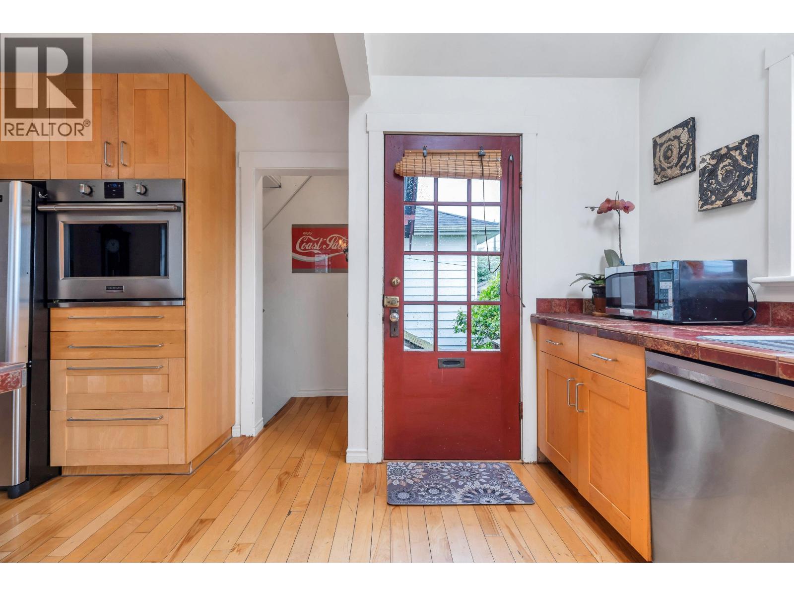 2749 Triumph Street, Vancouver, British Columbia  V5K 1T3 - Photo 12 - R3121471