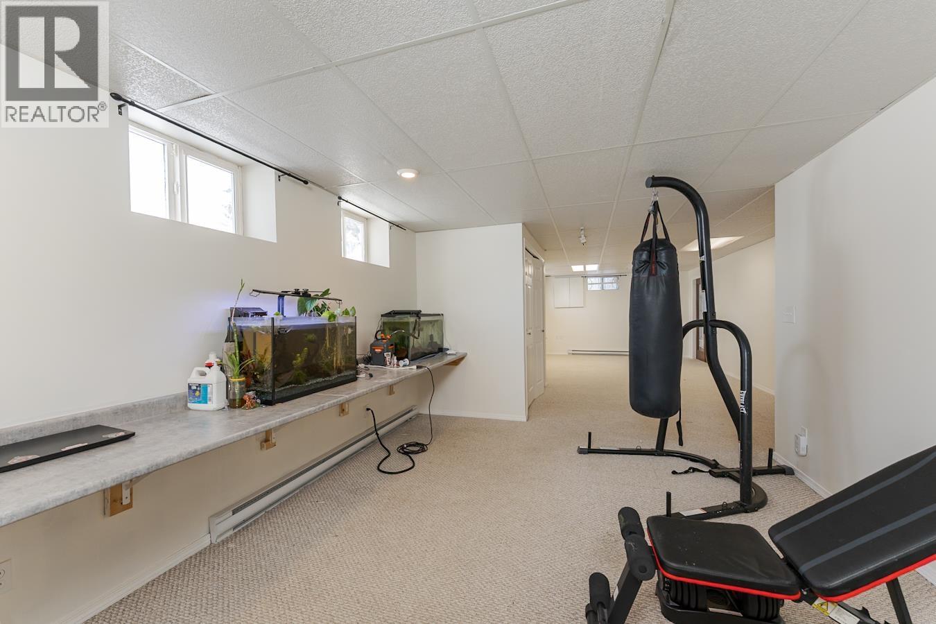7104 Hartford Crescent, Prince George, British Columbia  V2N 2V9 - Photo 3 - R3121482
