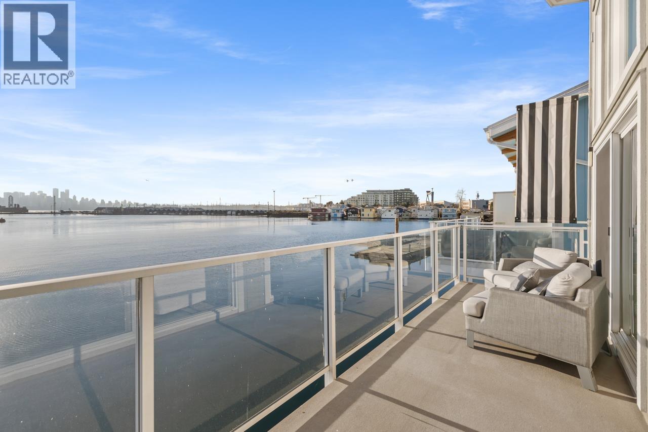 20 415 W Esplanade Avenue, North Vancouver, British Columbia  V7M 1A6 - Photo 12 - R3121539