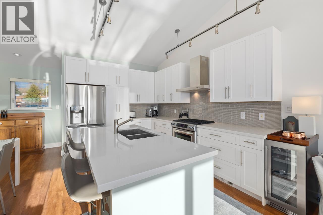 20 415 W Esplanade Avenue, North Vancouver, British Columbia  V7M 1A6 - Photo 5 - R3121539