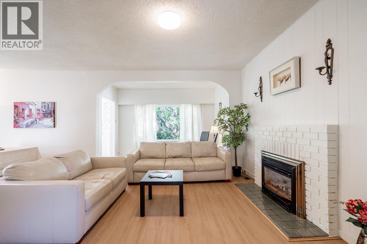 2720 W 24th Avenue, Vancouver, British Columbia  V6L 1R1 - Photo 8 - R3121526