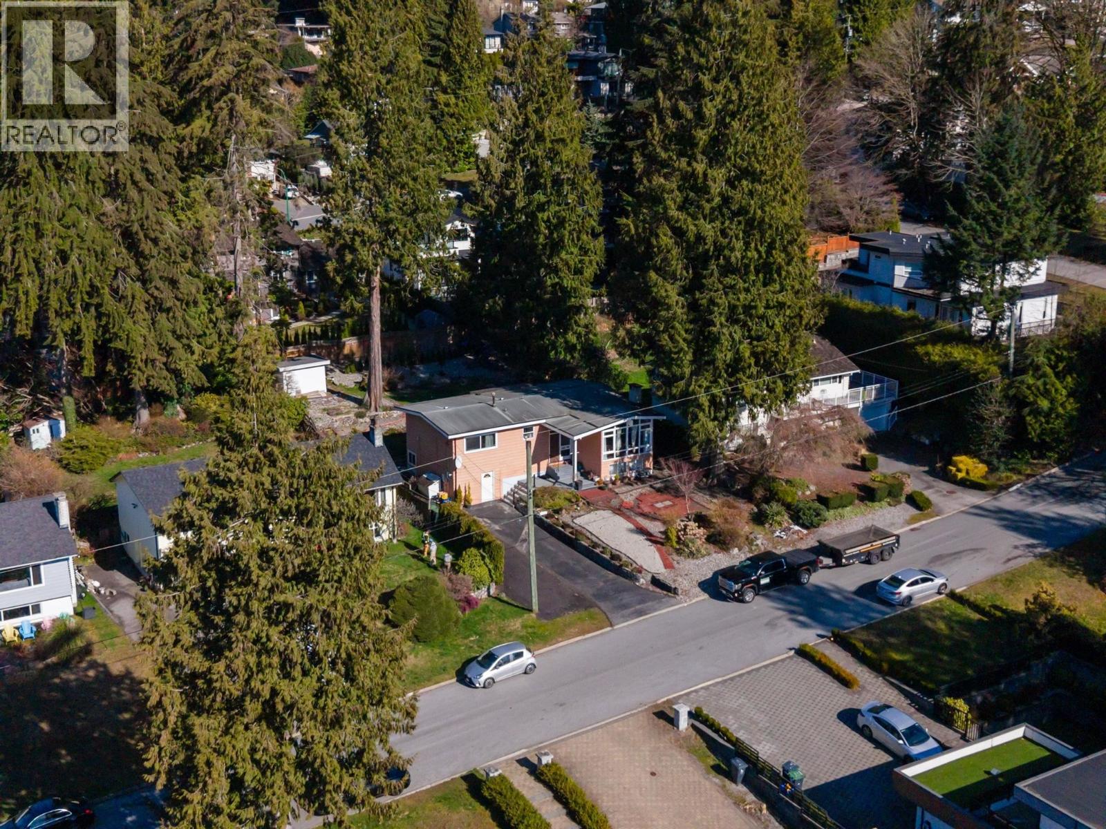 922 Canyon Boulevard, North Vancouver, British Columbia  V7R 2J8 - Photo 22 - R3121545