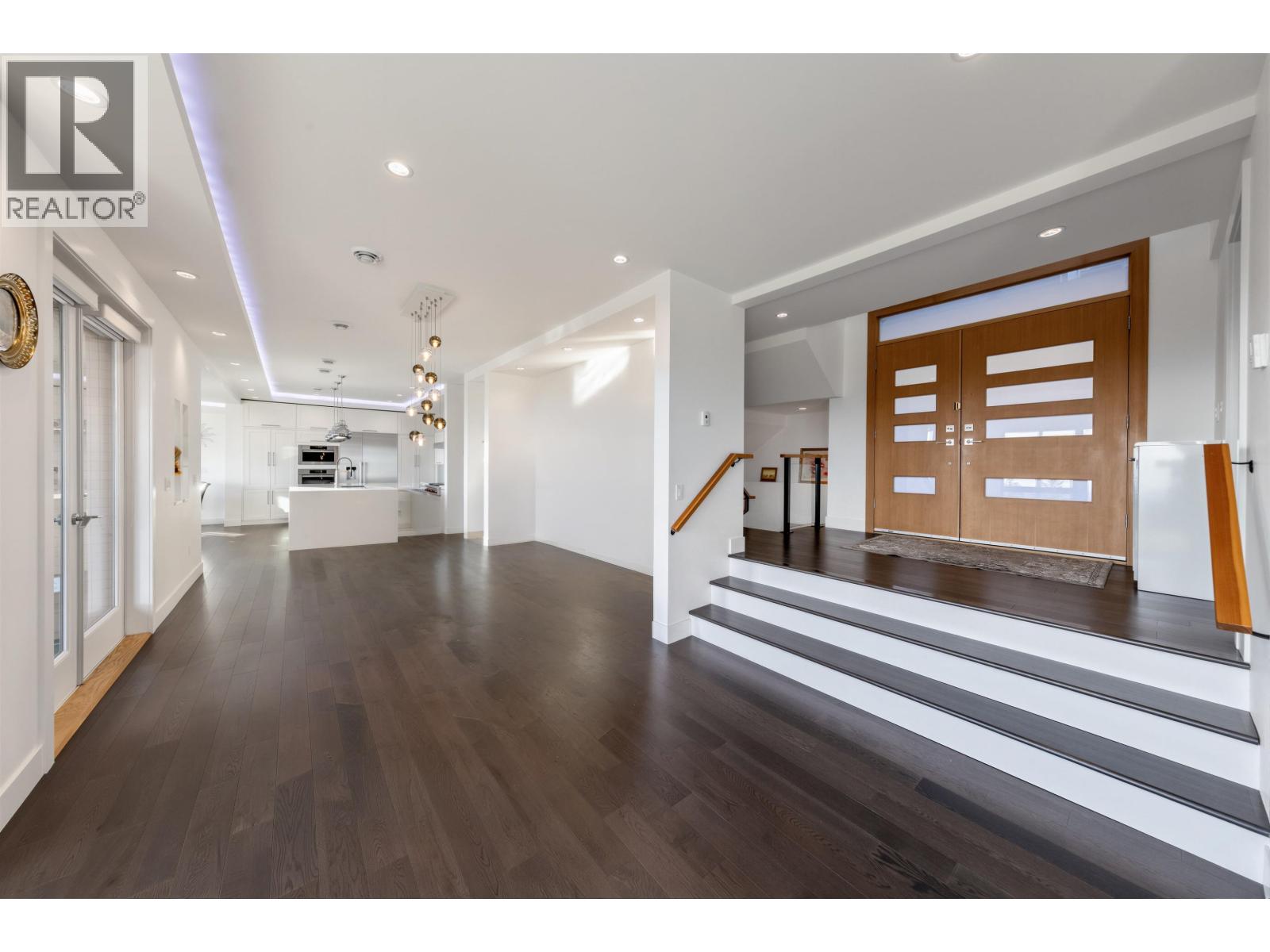 383 Newdale Street, North Vancouver, British Columbia  V7N 3H3 - Photo 15 - R3121546