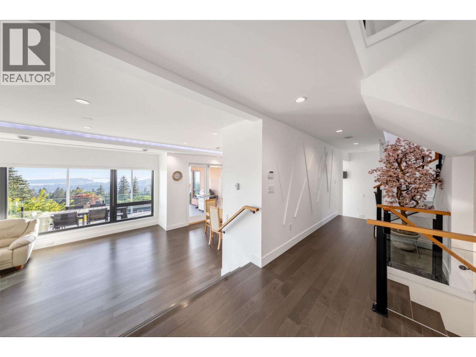 383 Newdale Street, North Vancouver, British Columbia  V7N 3H3 - Photo 16 - R3121546