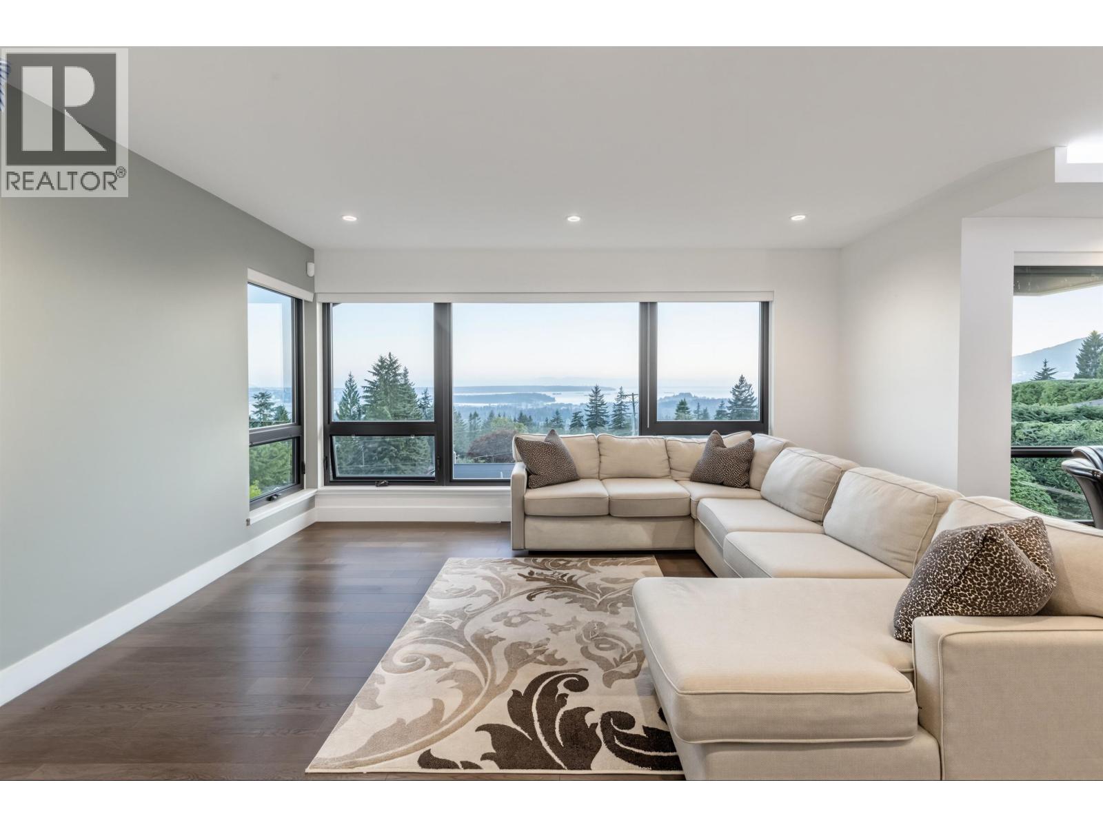 383 Newdale Street, North Vancouver, British Columbia  V7N 3H3 - Photo 30 - R3121546