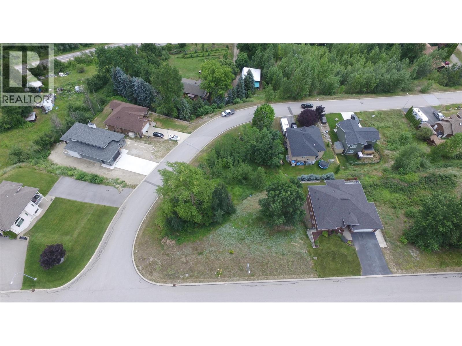 928 8th Street, Montrose, British Columbia  V0G 1P0 - Photo 6 - 10386760